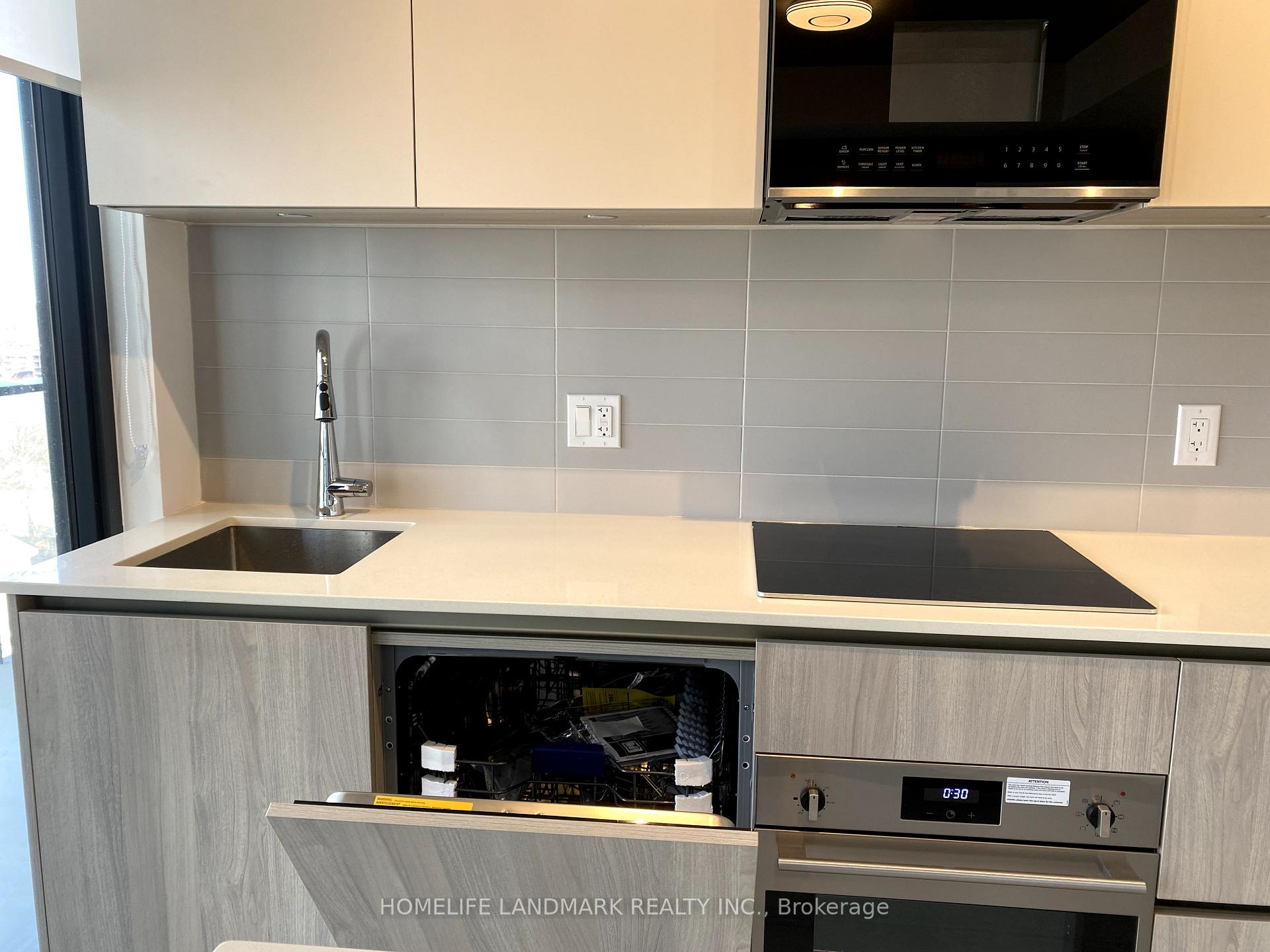 Photo 6 of Unit 1504, 47 Mutual Street, Toronto, Church-Yonge Corridor — HOMEH