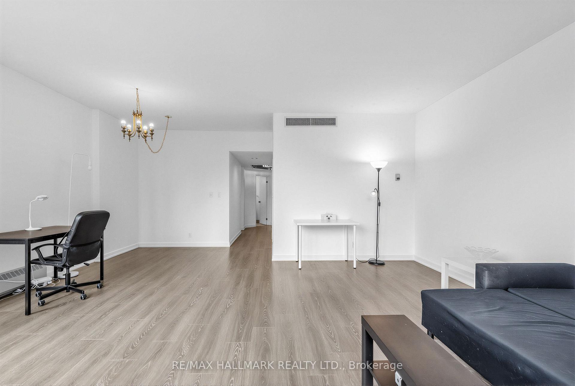 Photo 9 of Unit 102, 3 Duplex Avenue, North York, Newtonbrook West — HOMEH