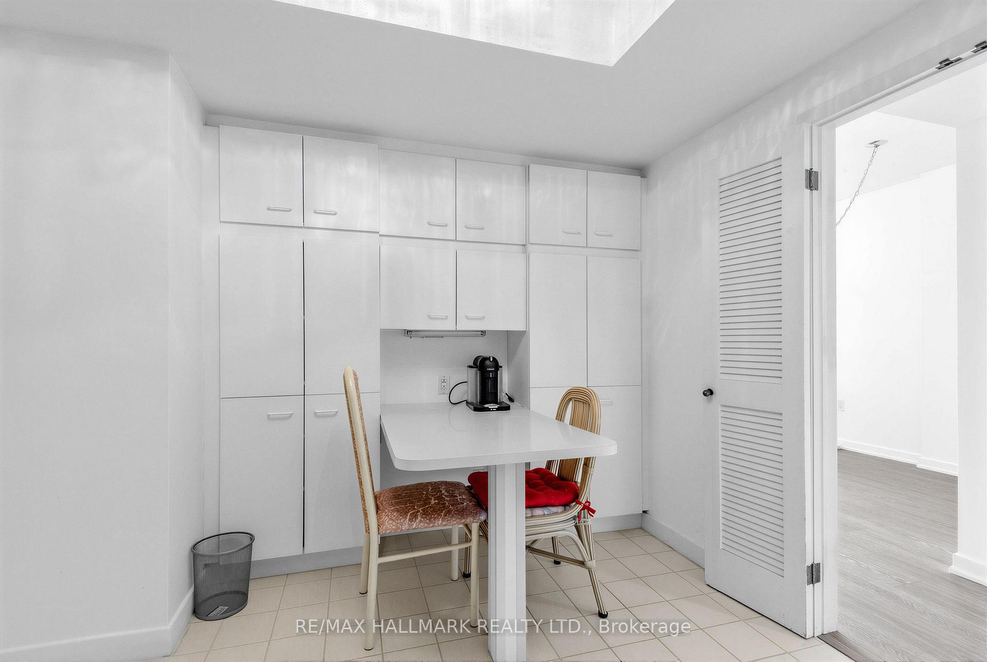 Photo 16 of Unit 102, 3 Duplex Avenue, North York, Newtonbrook West — HOMEH