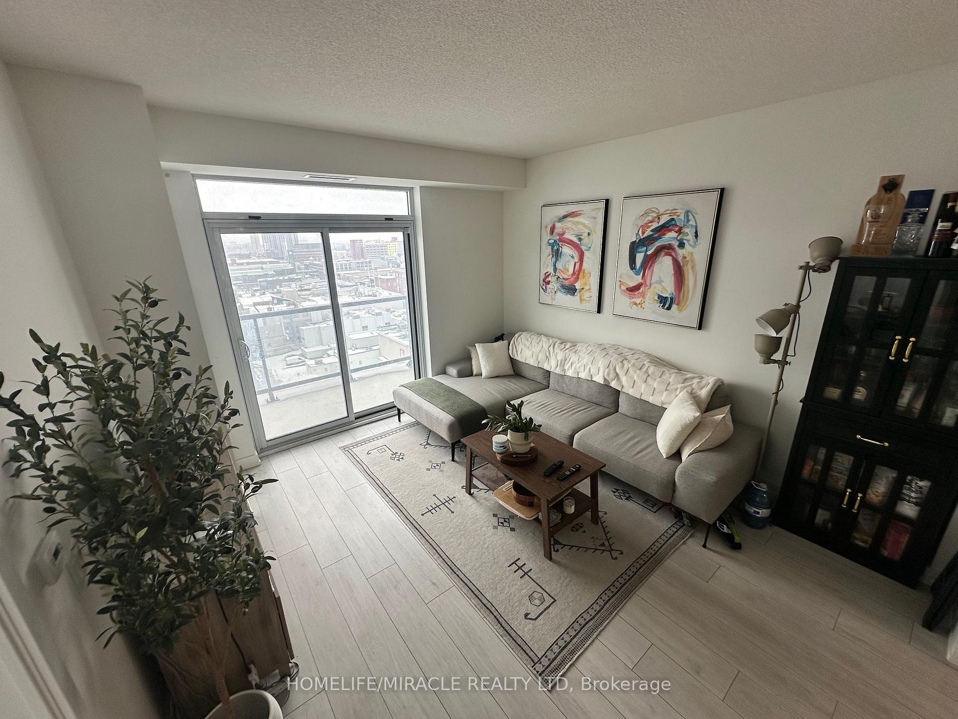 Photo 4 of Unit 1003, 55 Duke Street, Kitchener, City Commercial Core — HOMEH