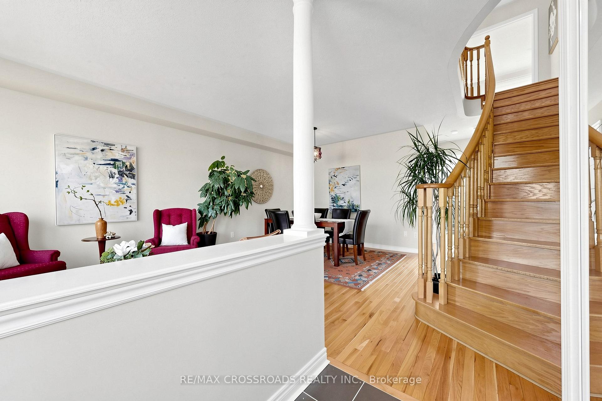 Photo 5 of 334 Williamson Road, Markham, Greensborough — HOMEH