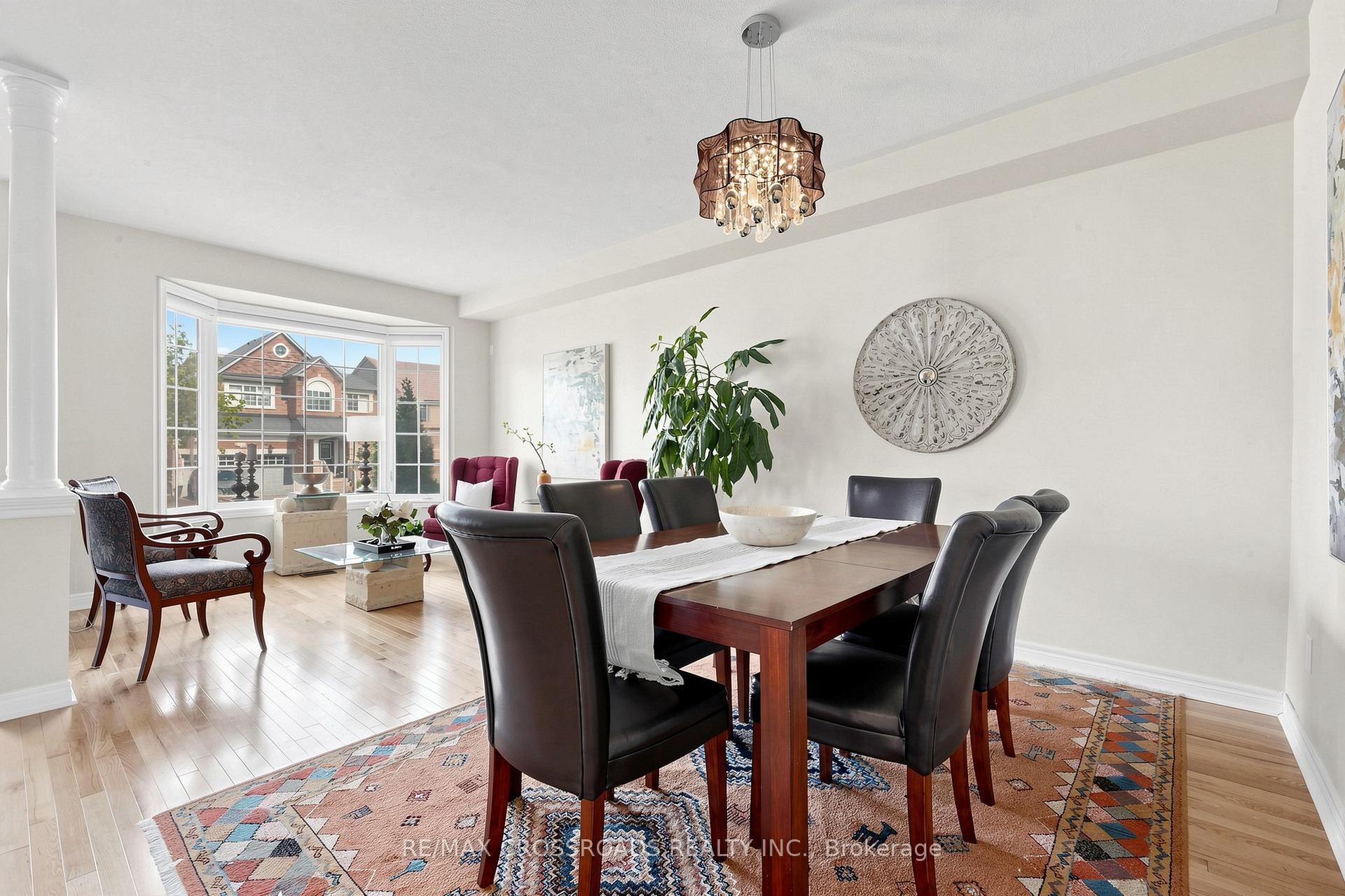 Photo 8 of 334 Williamson Road, Markham, Greensborough — HOMEH
