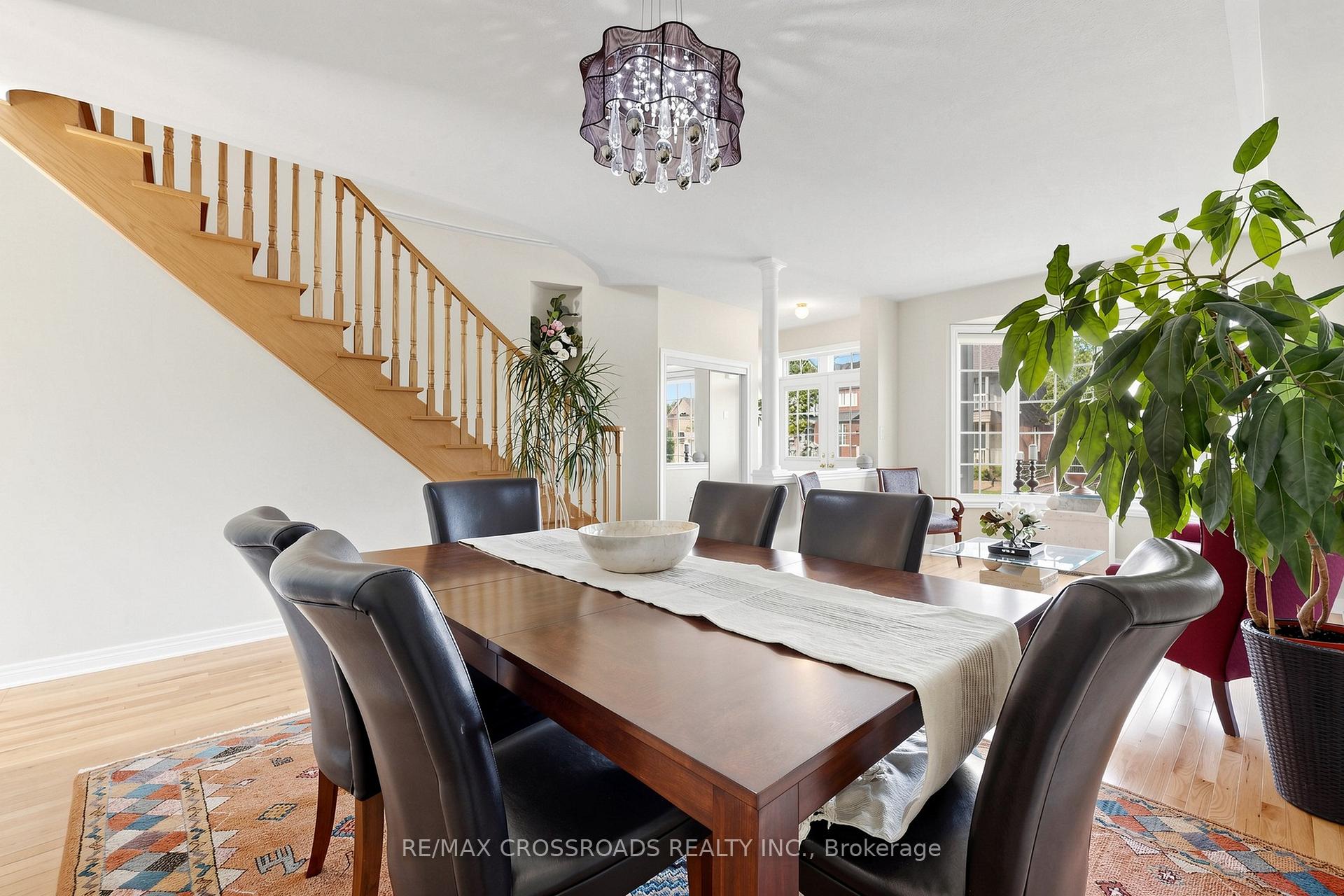 Photo 9 of 334 Williamson Road, Markham, Greensborough — HOMEH