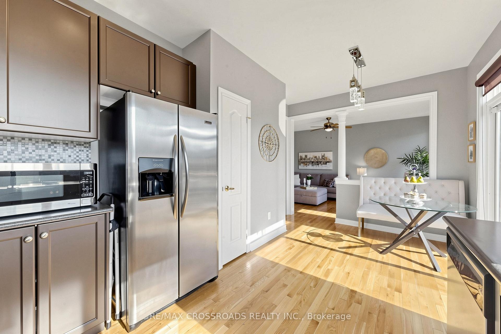 Photo 15 of 334 Williamson Road, Markham, Greensborough — HOMEH