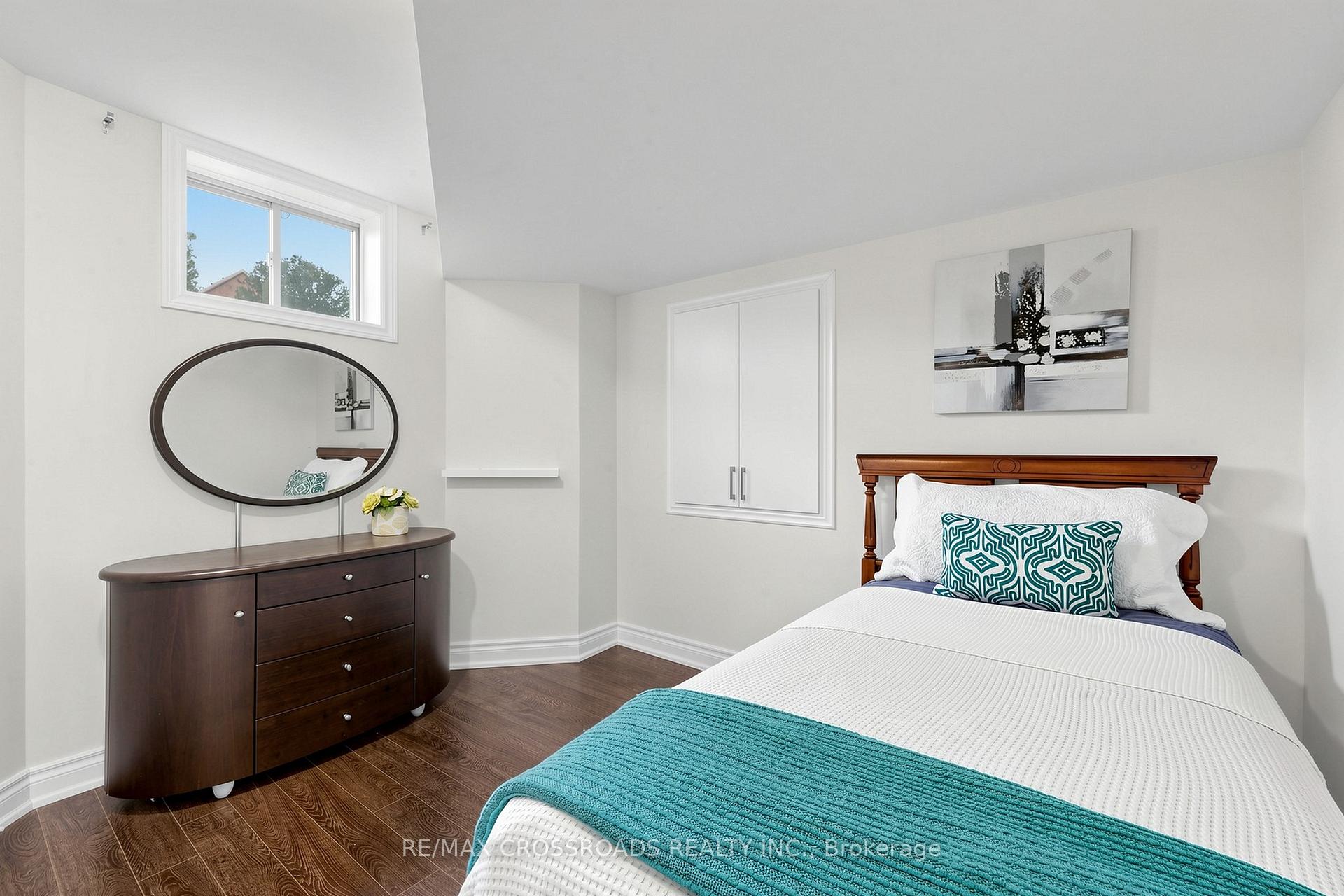 Photo 29 of 334 Williamson Road, Markham, Greensborough — HOMEH