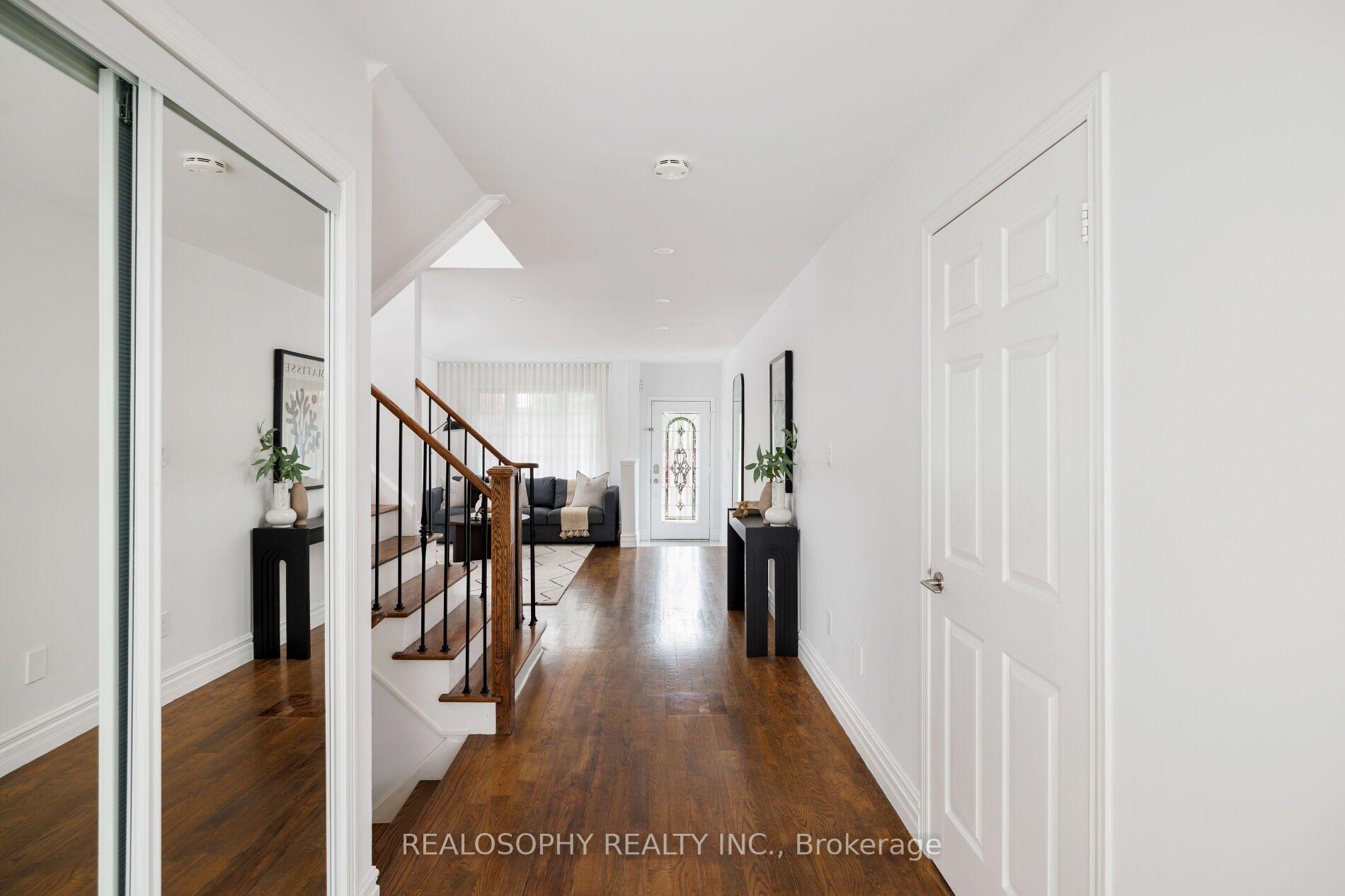 Photo 4 of 55 Dylan Street, Vaughan, Vellore Village — HOMEH