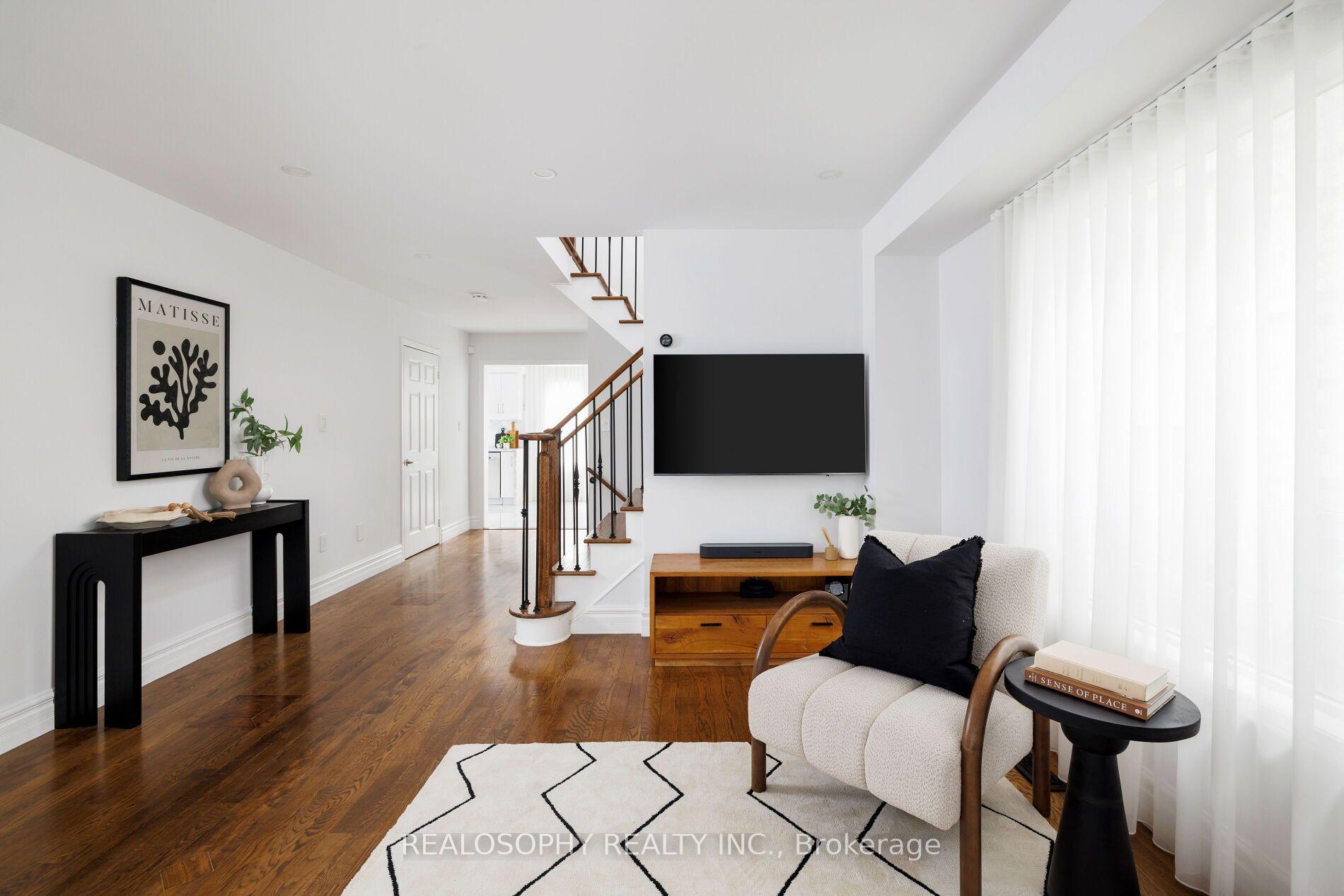 Photo 6 of 55 Dylan Street, Vaughan, Vellore Village — HOMEH