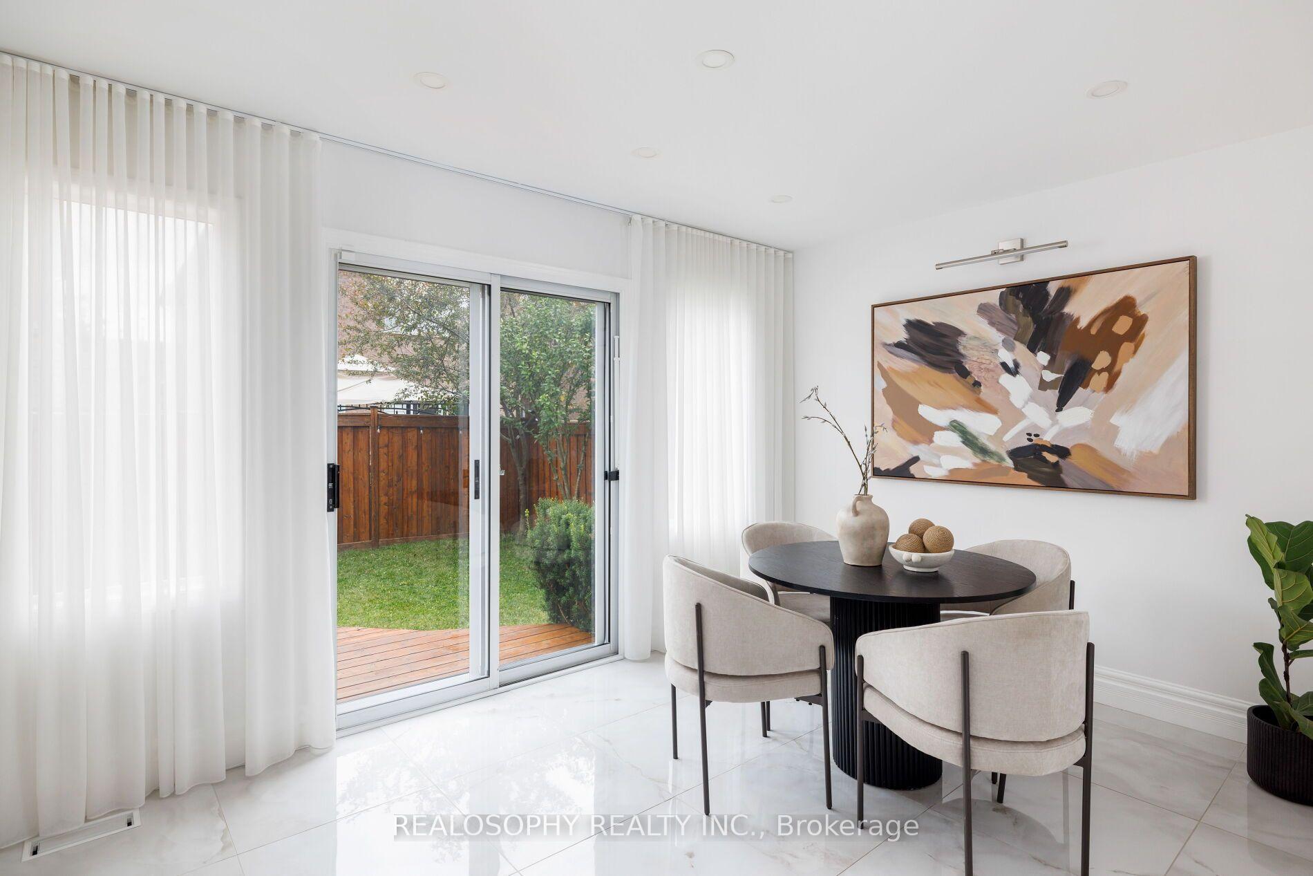 Photo 11 of 55 Dylan Street, Vaughan, Vellore Village — HOMEH