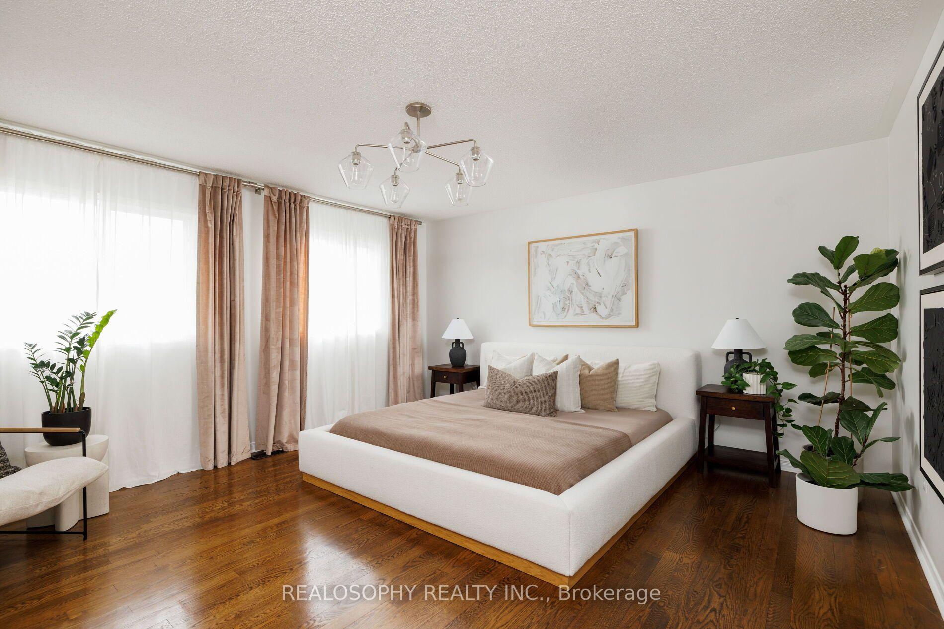 Photo 14 of 55 Dylan Street, Vaughan, Vellore Village — HOMEH