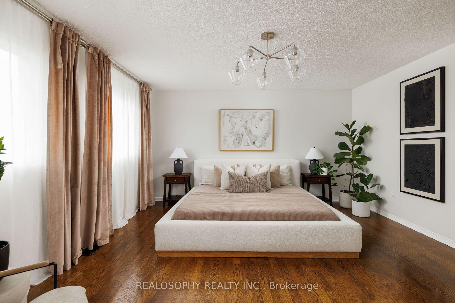 Photo 15 of 55 Dylan Street, Vaughan, Vellore Village — HOMEH