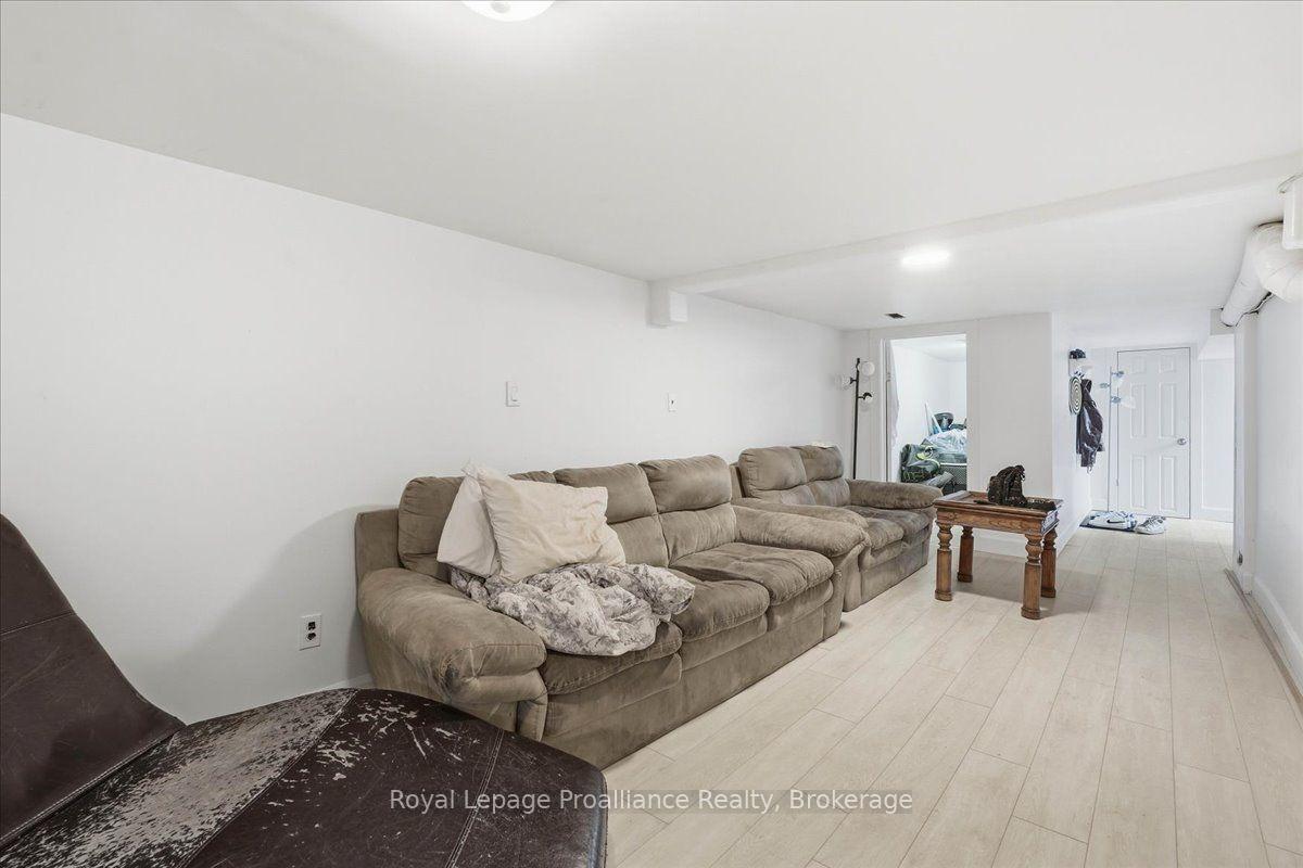Photo 4 of 16 Graham Street, Belleville, Belleville Ward — HOMEH