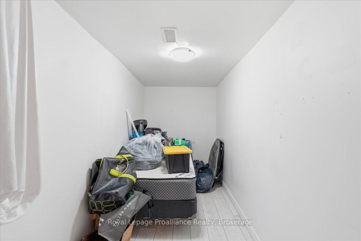Photo 9 of 16 Graham Street, Belleville, Belleville Ward — HOMEH