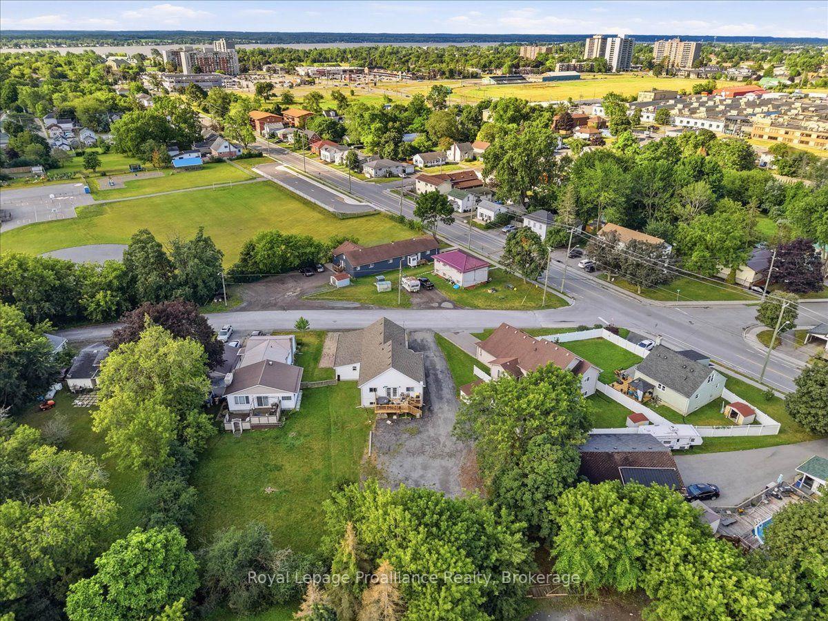 Photo 30 of 16 Graham Street, Belleville, Belleville Ward — HOMEH