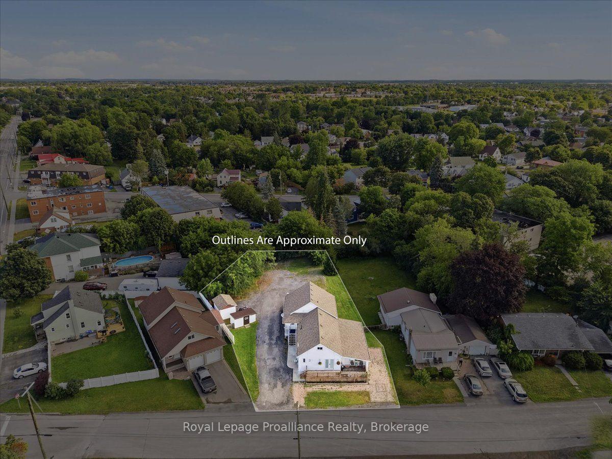 Photo 33 of 16 Graham Street, Belleville, Belleville Ward — HOMEH