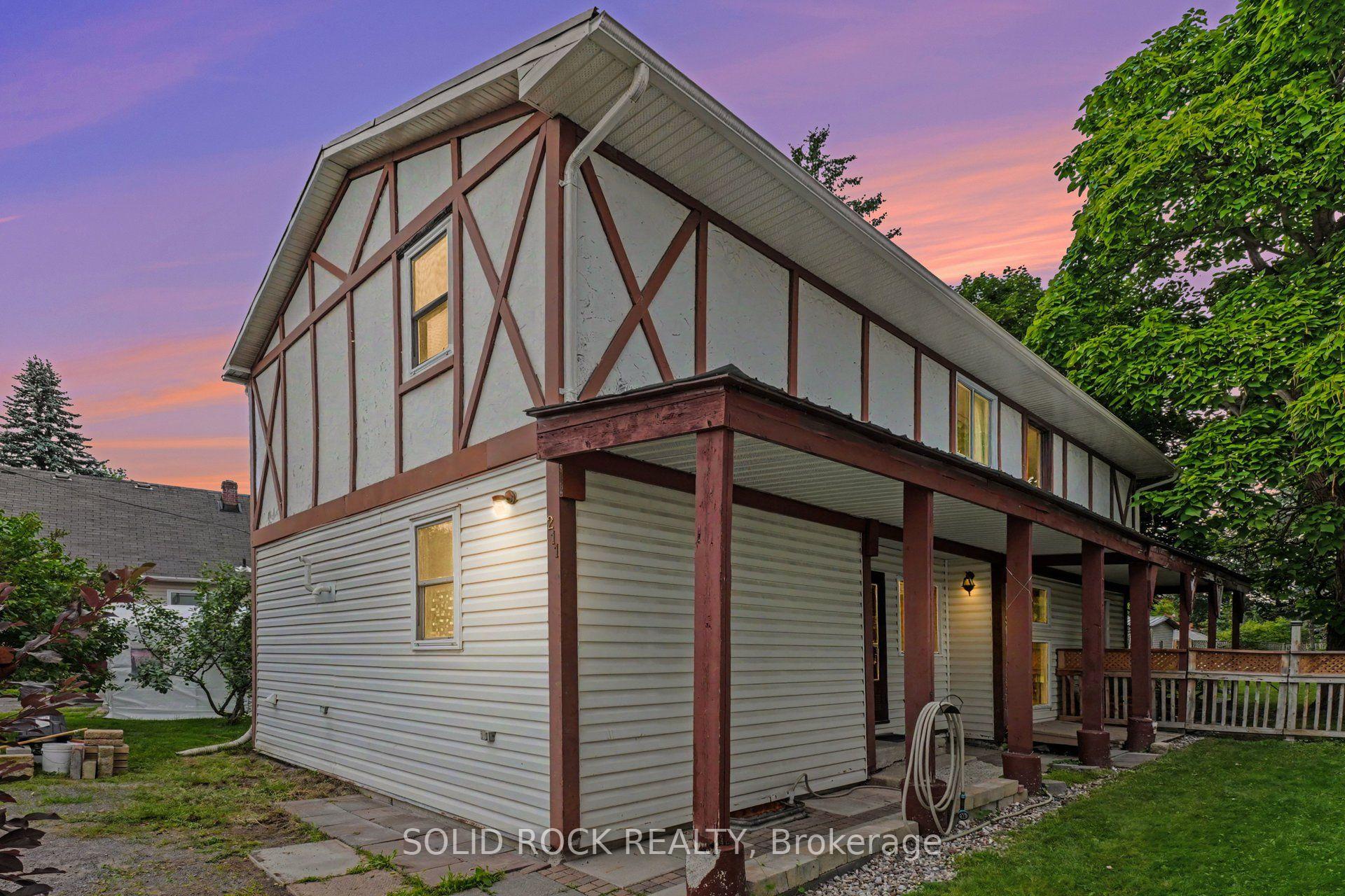 Photo 1 of 211 Bell Street, Arnprior, Arnprior — HOMEH