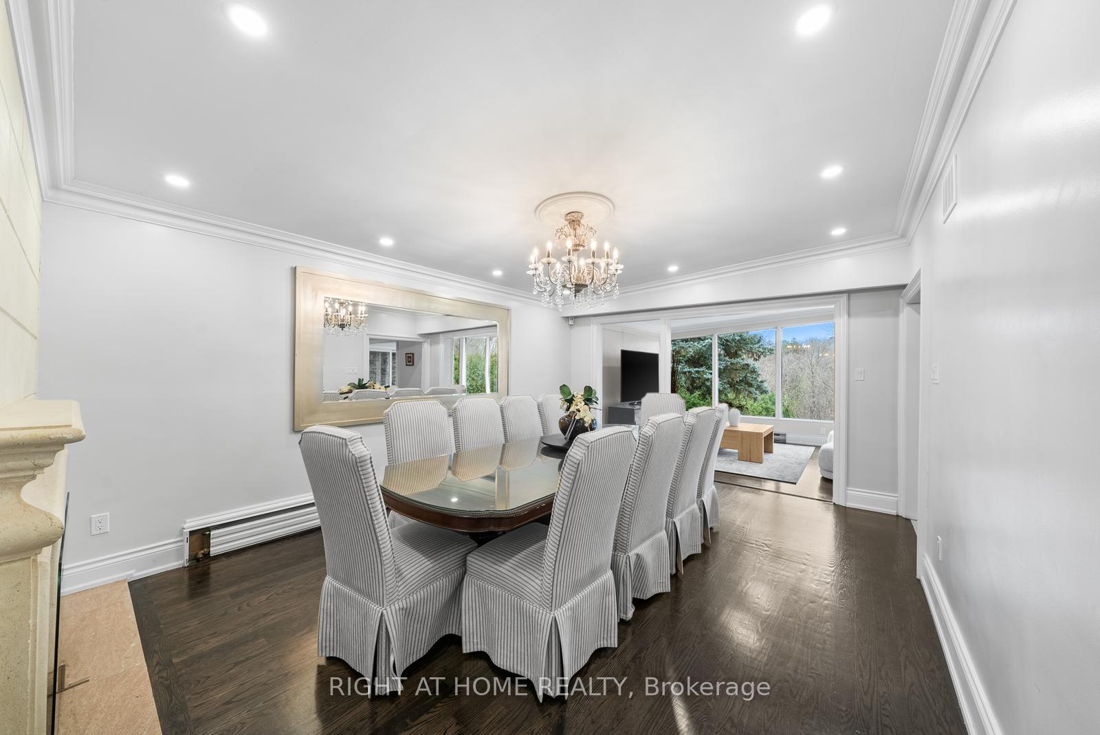 Photo 14 of 40 Heathview Avenue, North York, Bayview Village — HOMEH