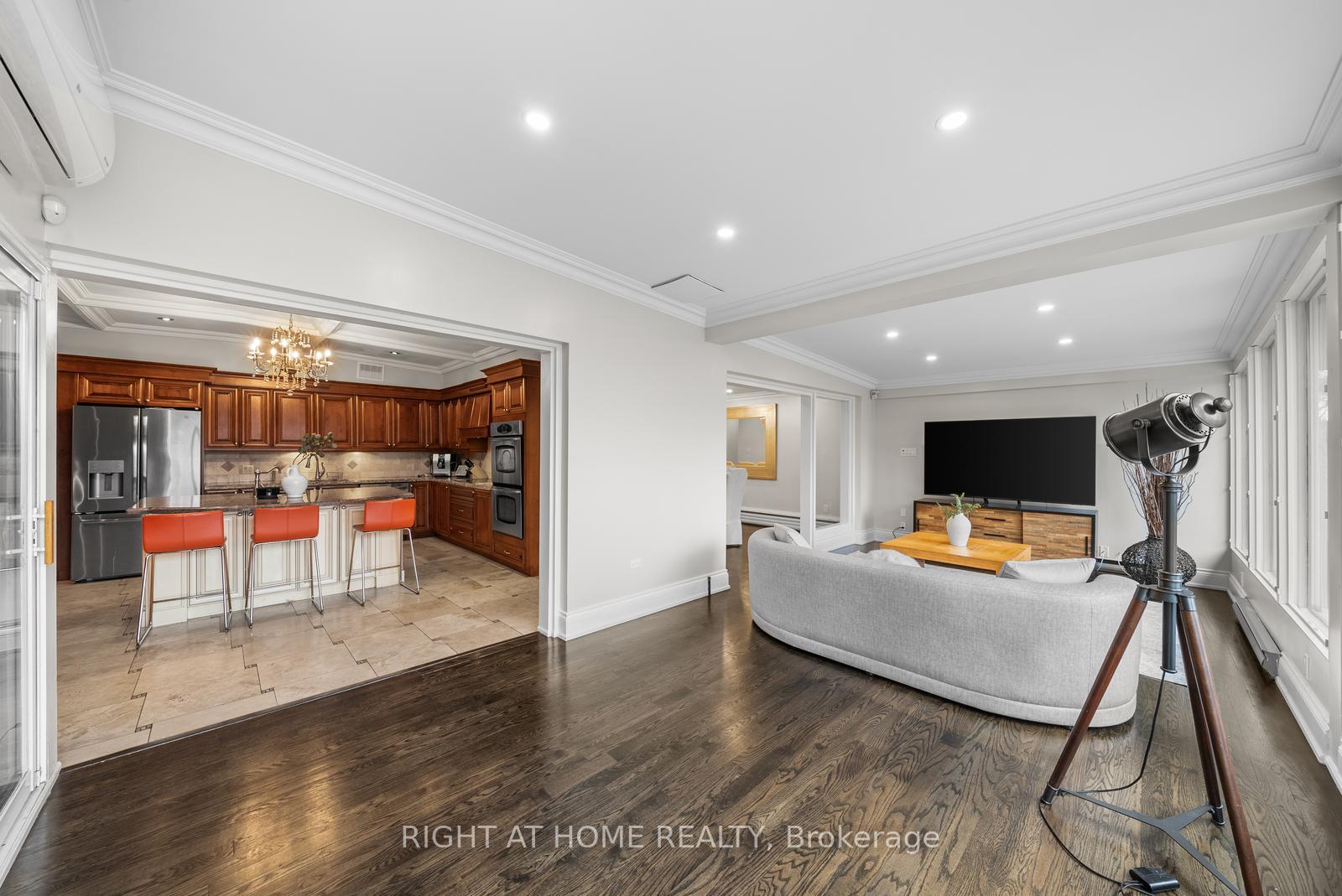 Photo 18 of 40 Heathview Avenue, North York, Bayview Village — HOMEH