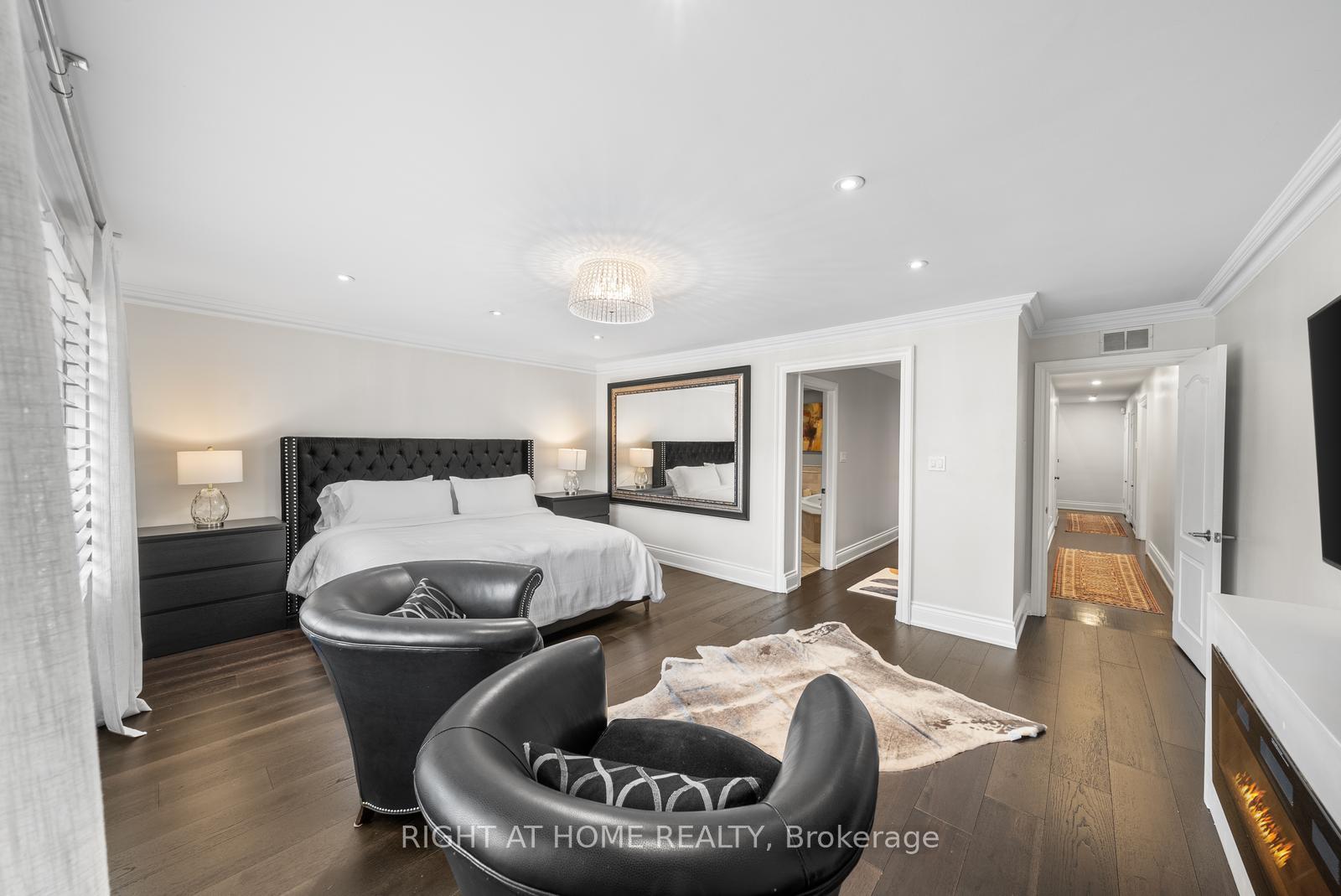 Photo 24 of 40 Heathview Avenue, North York, Bayview Village — HOMEH