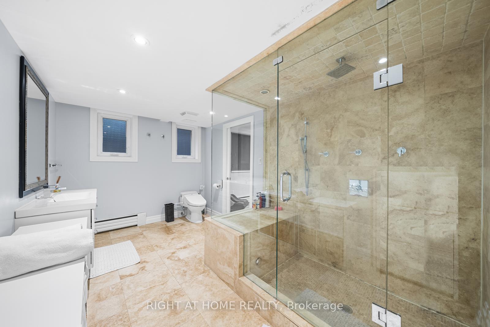 Photo 39 of 40 Heathview Avenue, North York, Bayview Village — HOMEH