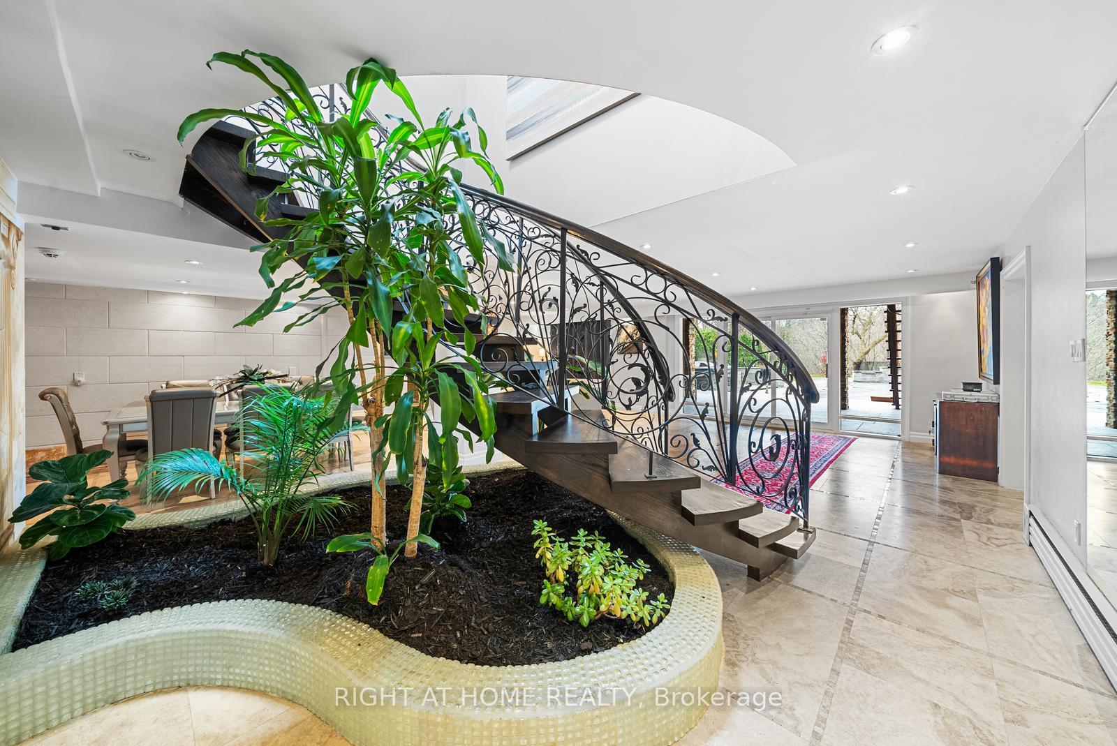 Photo 40 of 40 Heathview Avenue, North York, Bayview Village — HOMEH
