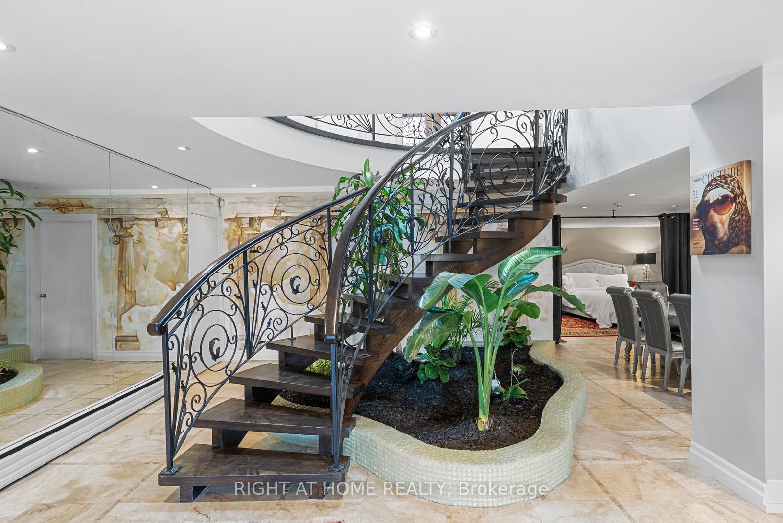 Photo 41 of 40 Heathview Avenue, North York, Bayview Village — HOMEH