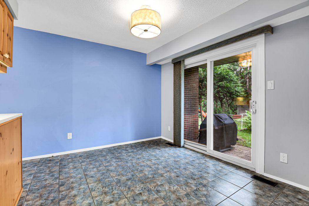 Photo 6 of 67 Ramsgate Private, Ottawa, Mooneys Bay/Riverside Park — HOMEH