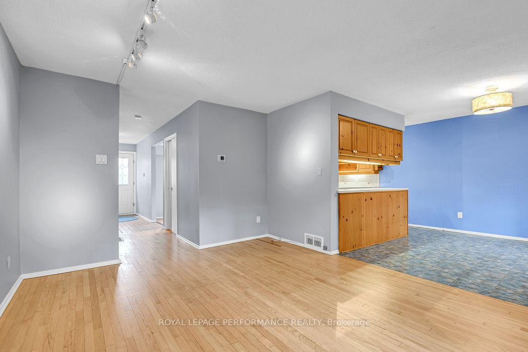Photo 11 of 67 Ramsgate Private, Ottawa, Mooneys Bay/Riverside Park — HOMEH