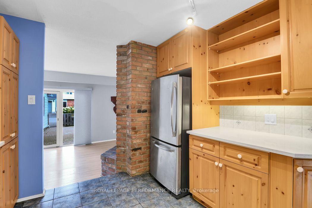 Photo 13 of 67 Ramsgate Private, Ottawa, Mooneys Bay/Riverside Park — HOMEH