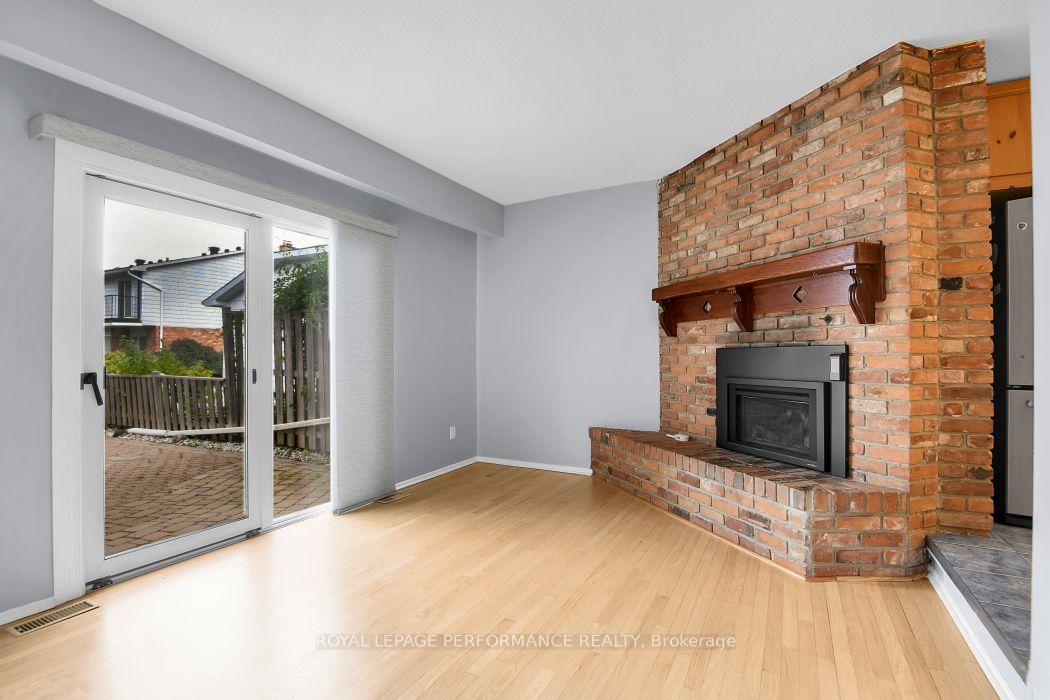 Photo 14 of 67 Ramsgate Private, Ottawa, Mooneys Bay/Riverside Park — HOMEH