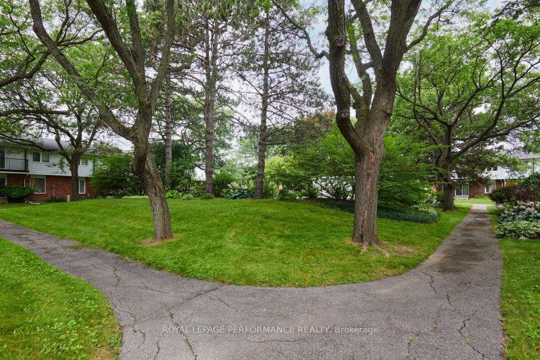 Photo 32 of 67 Ramsgate Private, Ottawa, Mooneys Bay/Riverside Park — HOMEH