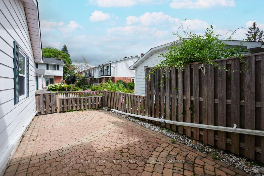 Photo 37 of 67 Ramsgate Private, Ottawa, Mooneys Bay/Riverside Park — HOMEH