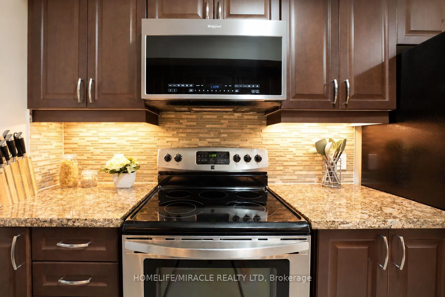 Photo 9 of Unit 312, 39 Ferndale Drive S, Barrie, Ardagh — HOMEH