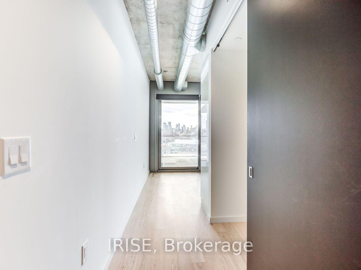 Photo 3 of Unit 1404, 170 Bayview Avenue, Toronto, Waterfront Communities — HOMEH