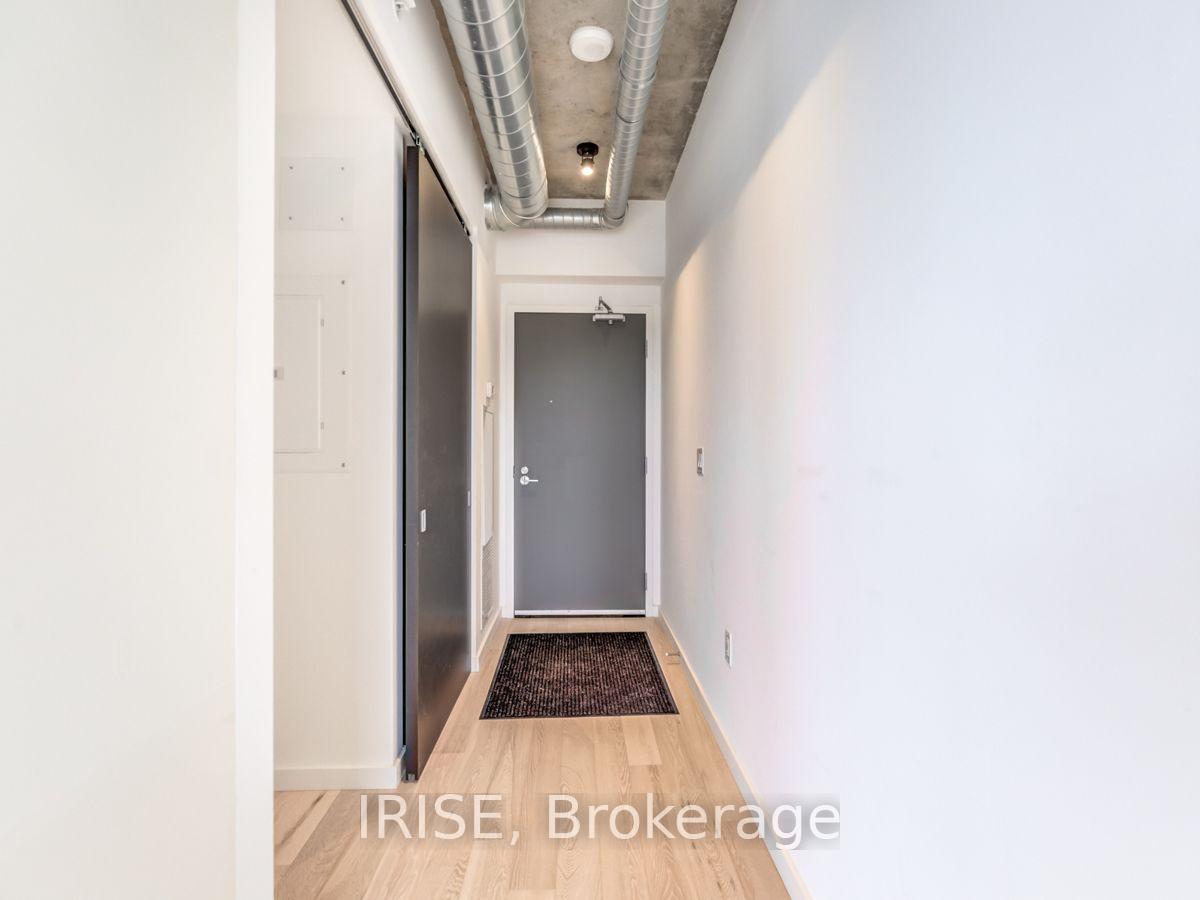 Photo 4 of Unit 1404, 170 Bayview Avenue, Toronto, Waterfront Communities — HOMEH