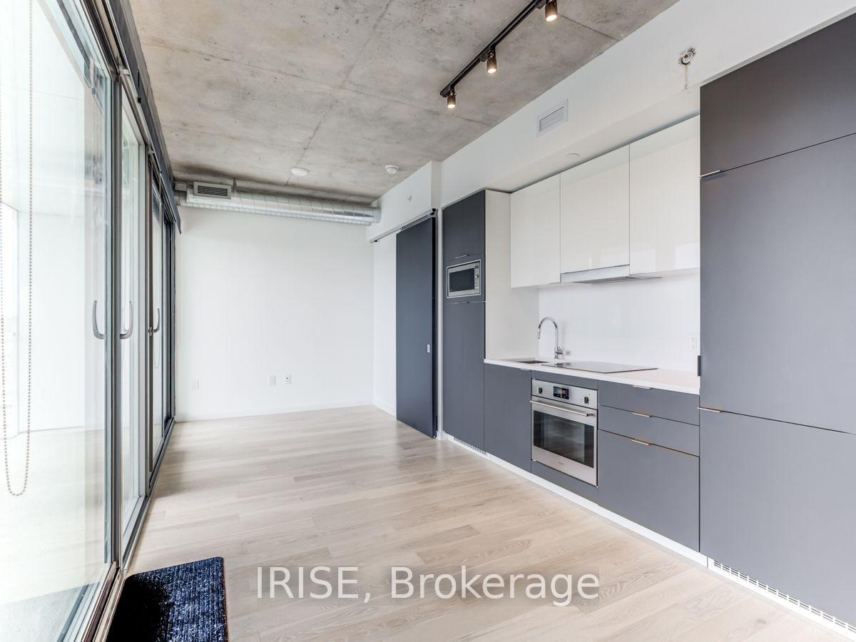 Photo 5 of Unit 1404, 170 Bayview Avenue, Toronto, Waterfront Communities — HOMEH