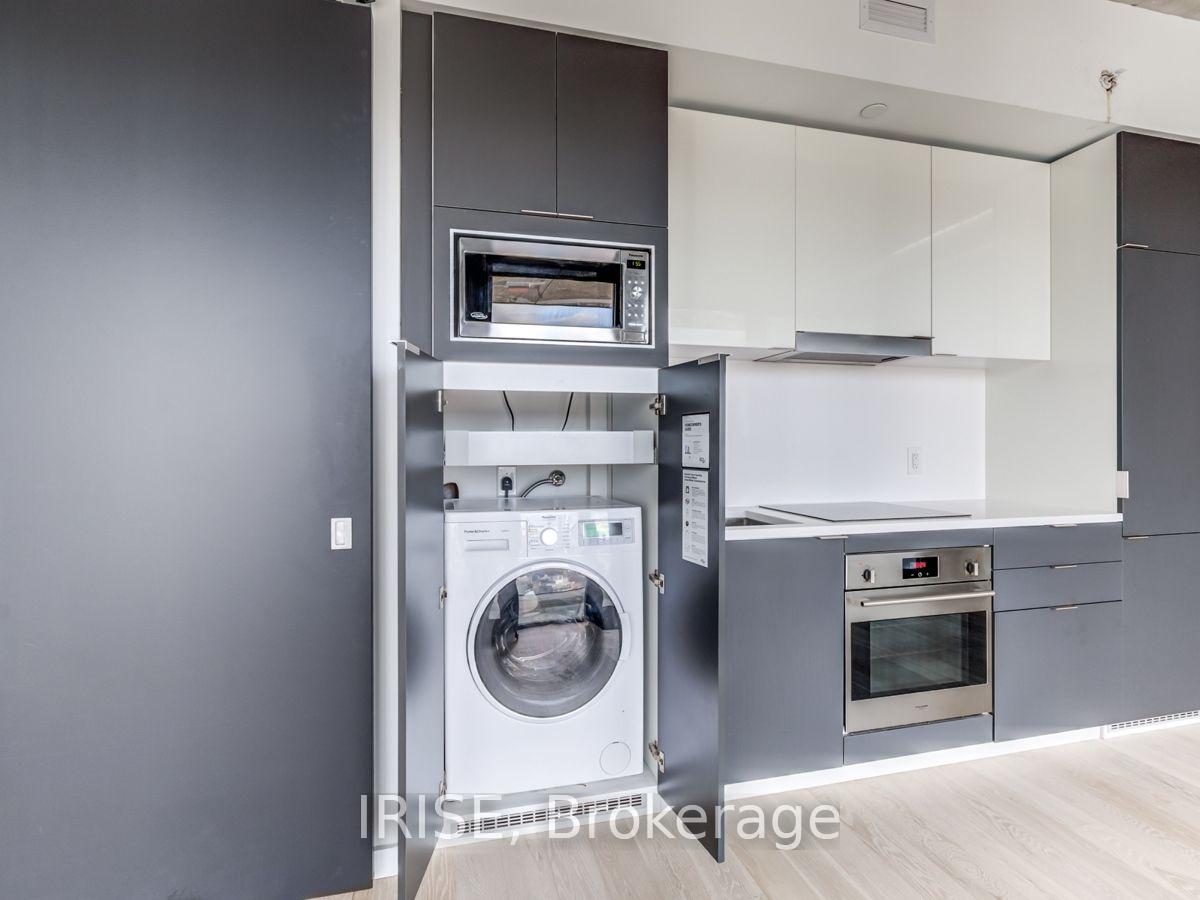 Photo 14 of Unit 1404, 170 Bayview Avenue, Toronto, Waterfront Communities — HOMEH