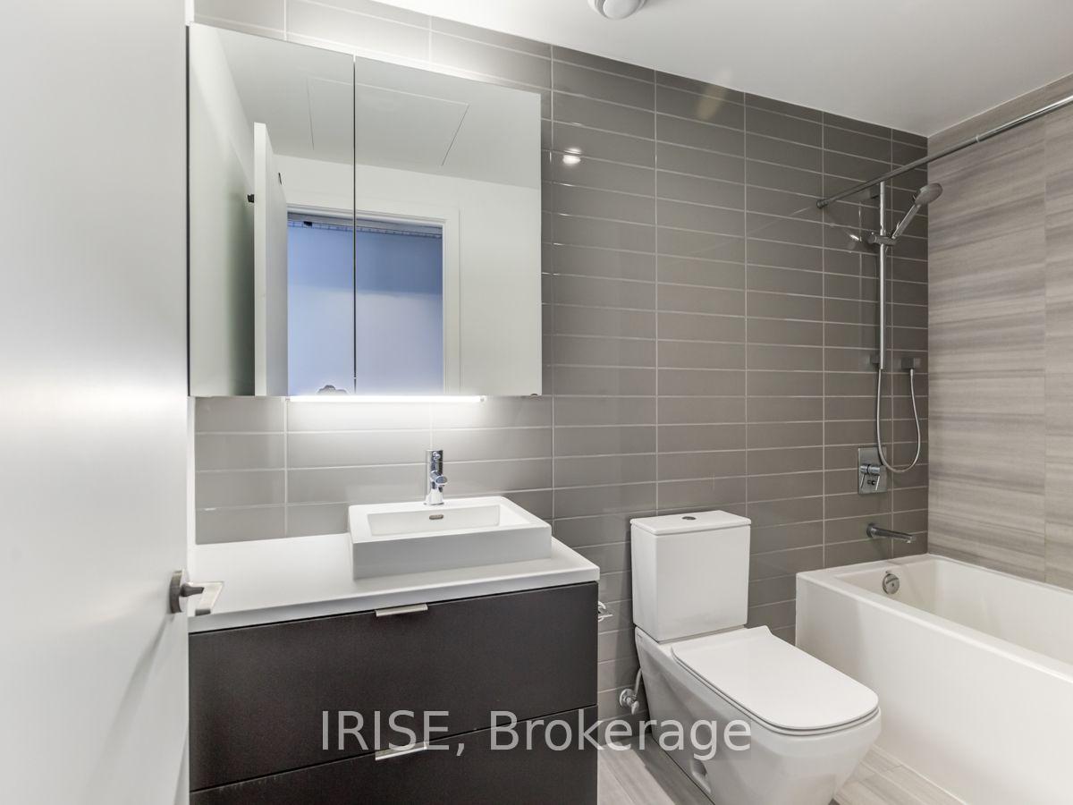 Photo 15 of Unit 1404, 170 Bayview Avenue, Toronto, Waterfront Communities — HOMEH