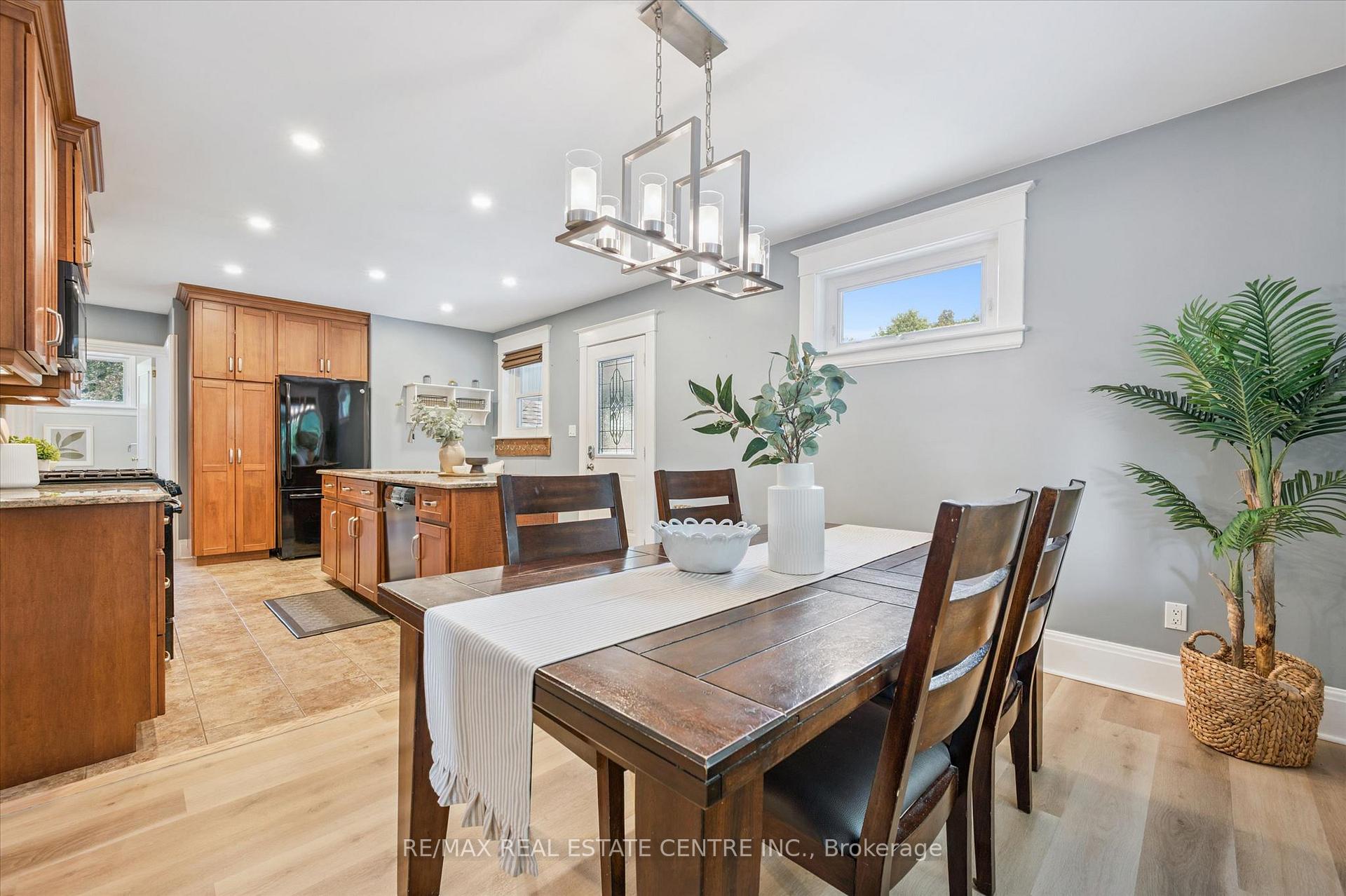 Photo 14 of 310 Kitchener Road, Cambridge, Preston North — HOMEH