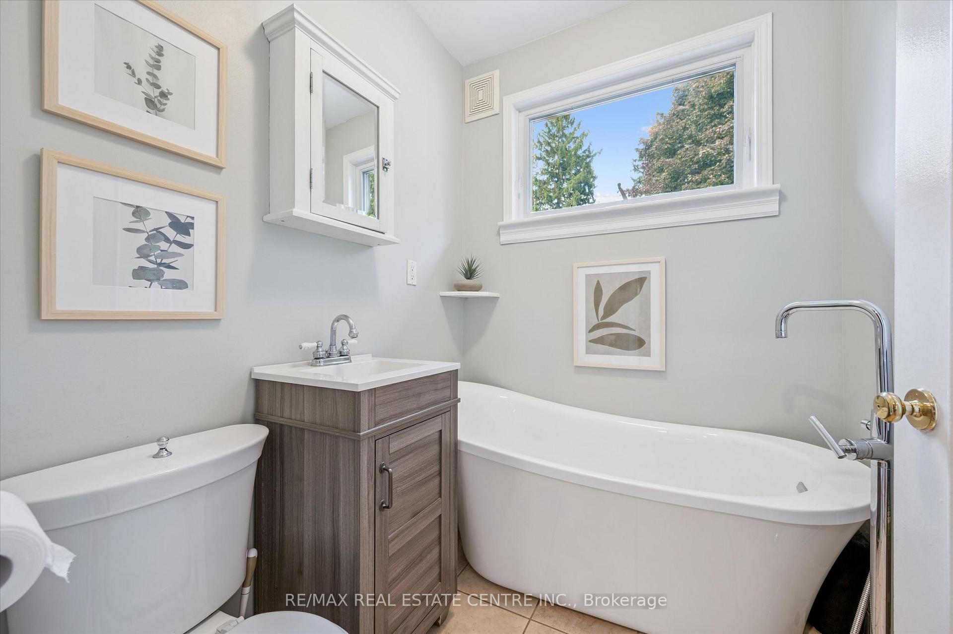 Photo 23 of 310 Kitchener Road, Cambridge, Preston North — HOMEH