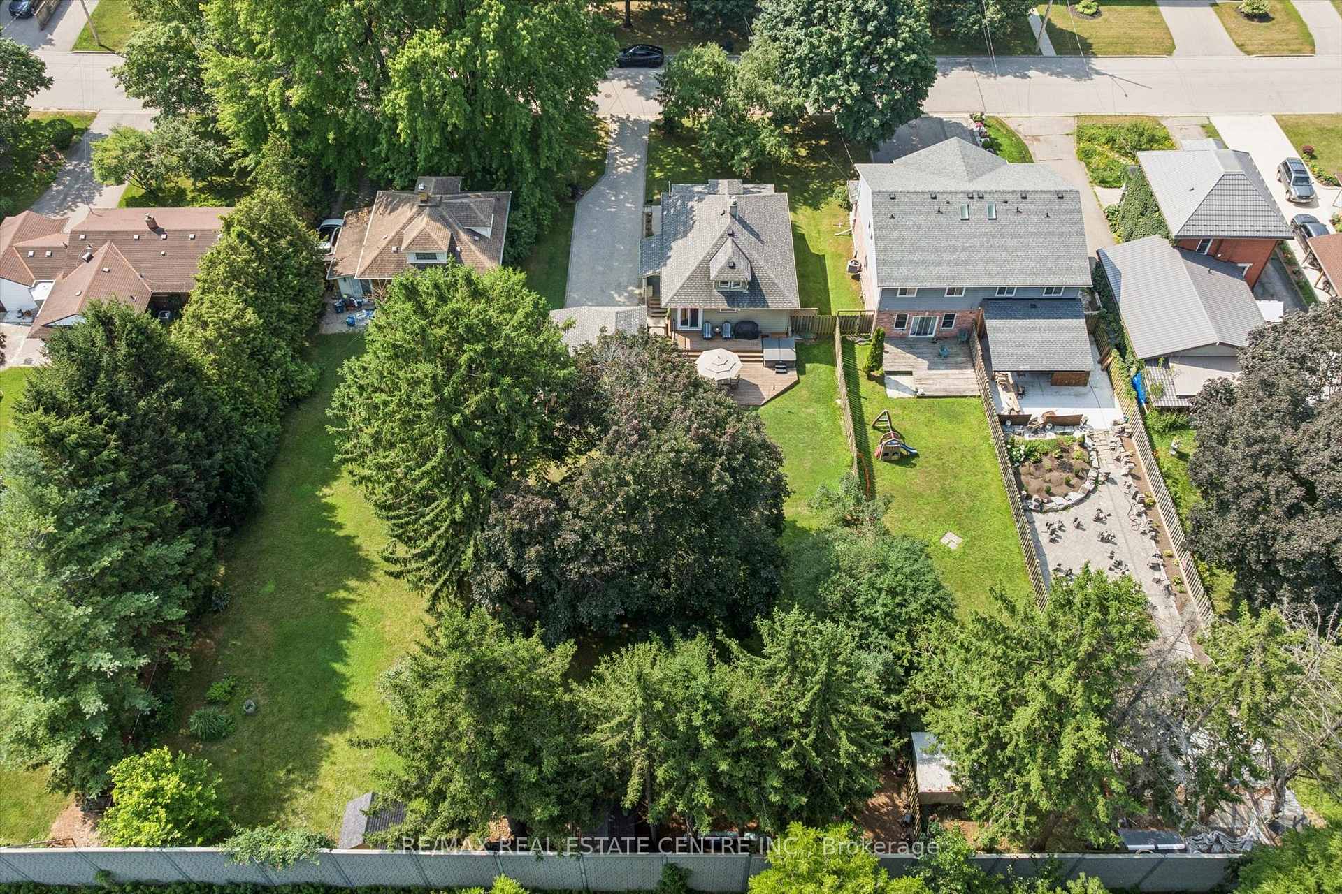 Photo 40 of 310 Kitchener Road, Cambridge, Preston North — HOMEH