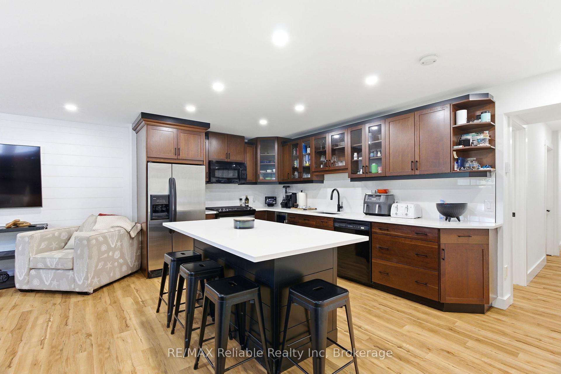Photo 39 of 71033 Bluewater Highway, South Huron, Stephen — HOMEH