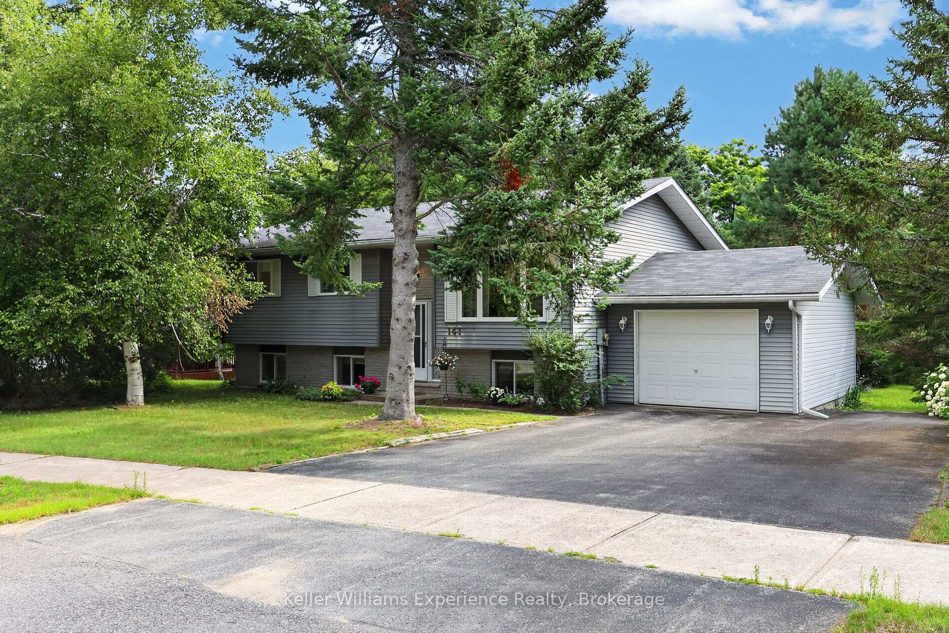 Photo 1 of 141 Meadow Heights Drive, Bracebridge, Monck (Bracebridge) — HOMEH