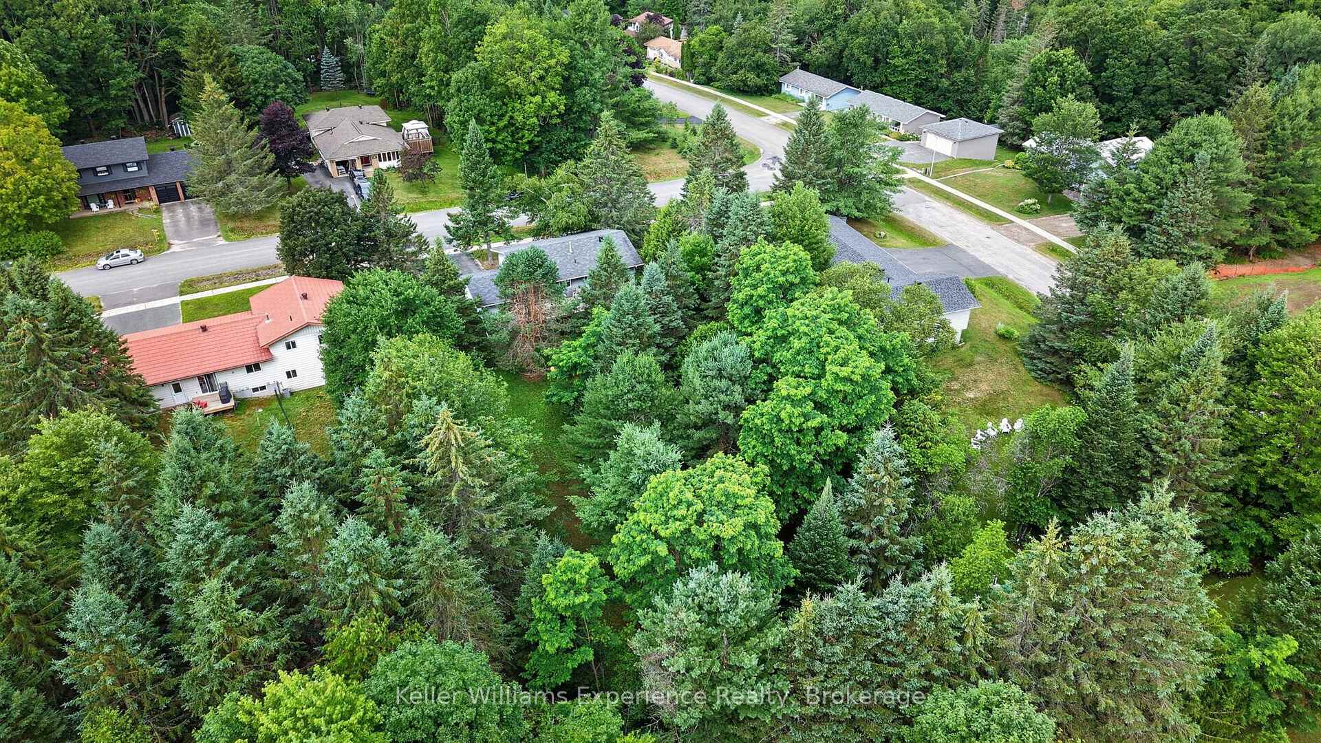 Photo 11 of 141 Meadow Heights Drive, Bracebridge, Monck (Bracebridge) — HOMEH