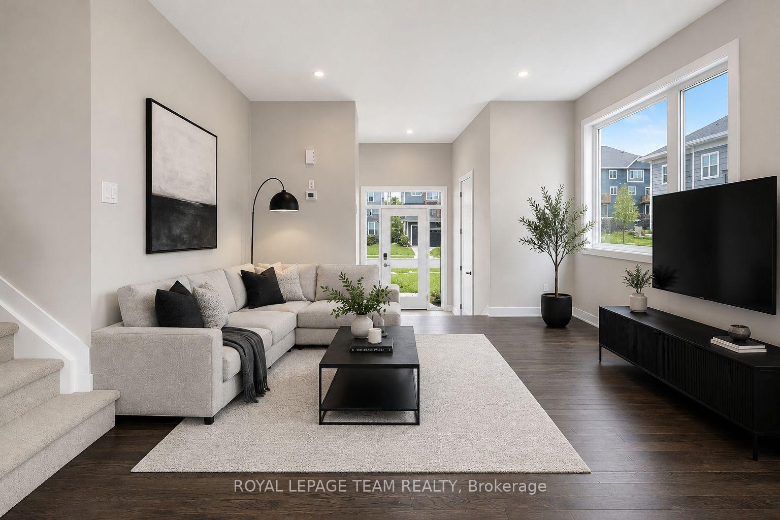 Photo 5 of 676 Expansion Road, Ottawa, Barrhaven - Half Moon Bay — HOMEH