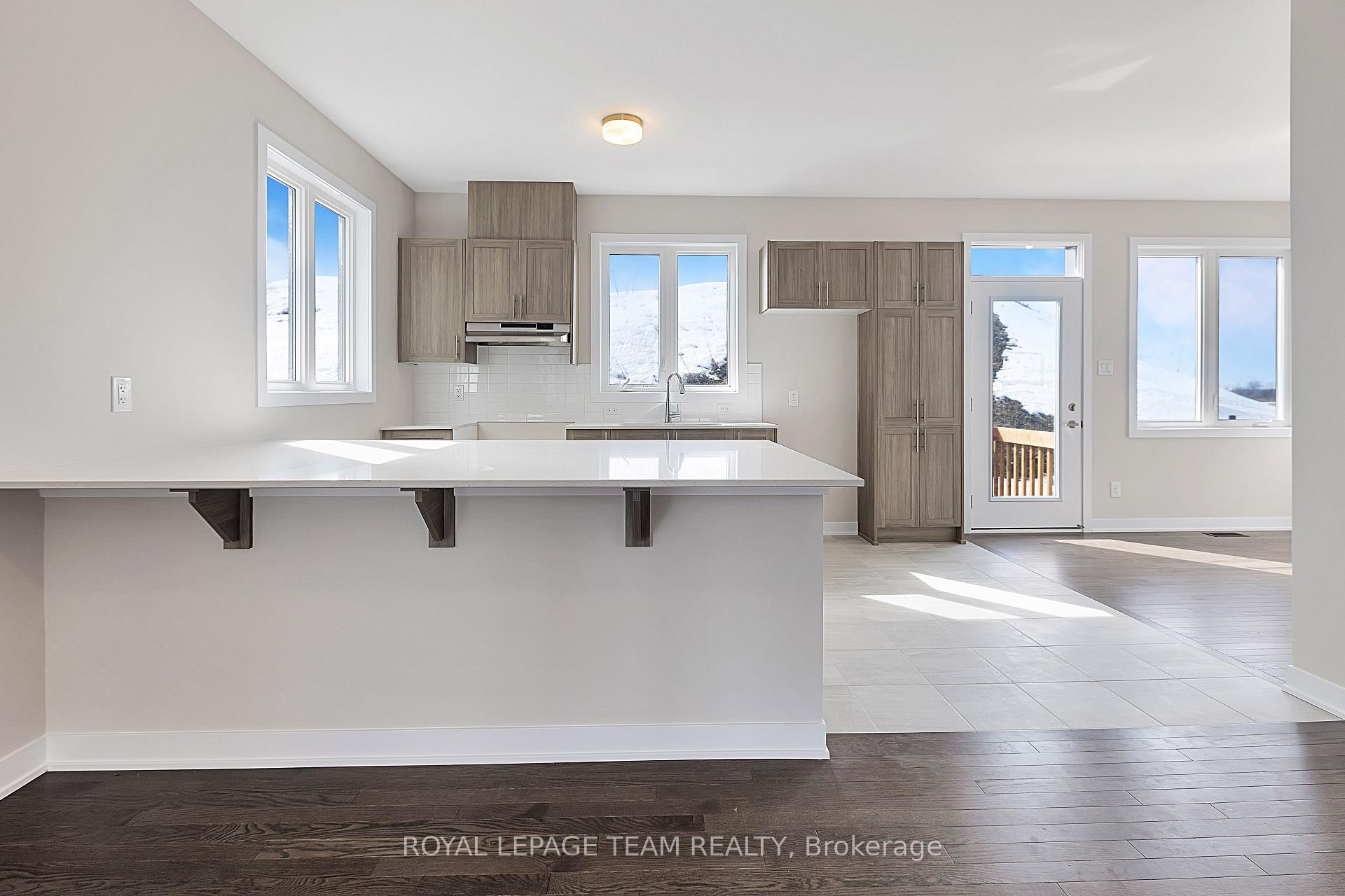 Photo 8 of 676 Expansion Road, Ottawa, Barrhaven - Half Moon Bay — HOMEH
