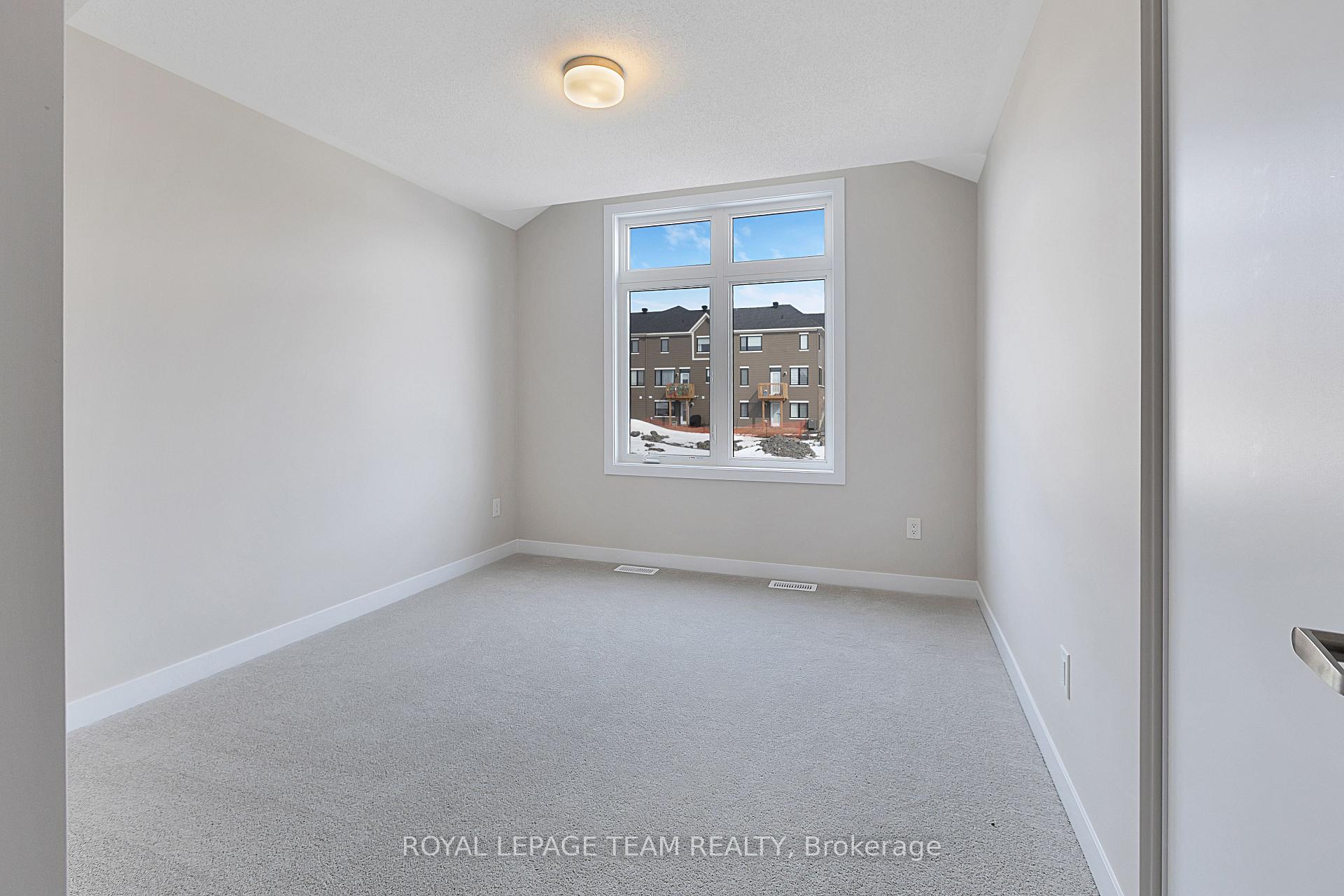 Photo 21 of 676 Expansion Road, Ottawa, Barrhaven - Half Moon Bay — HOMEH
