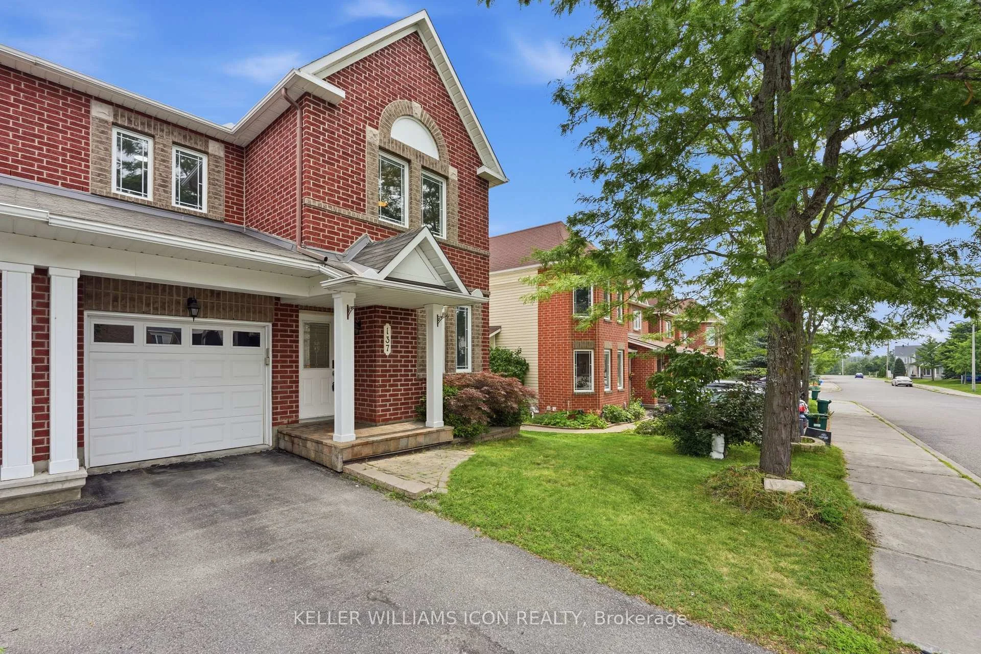 Photo 5 of 137 Harbour View Street, Ottawa, Barrhaven - Strandherd — HOMEH