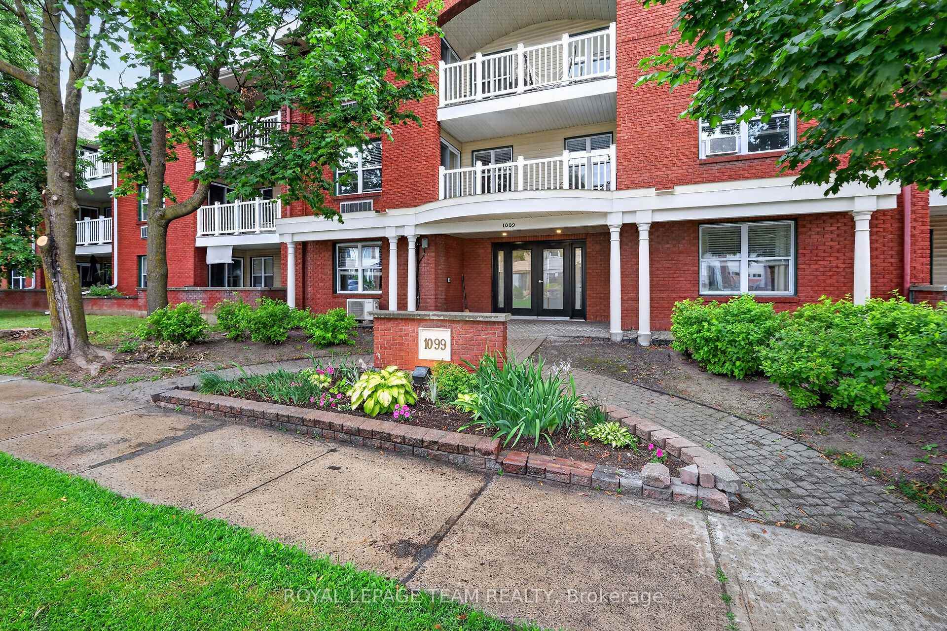 Photo 2 of Unit 214, 1099 Cadboro Road, Ottawa, Carson Grove — HOMEH