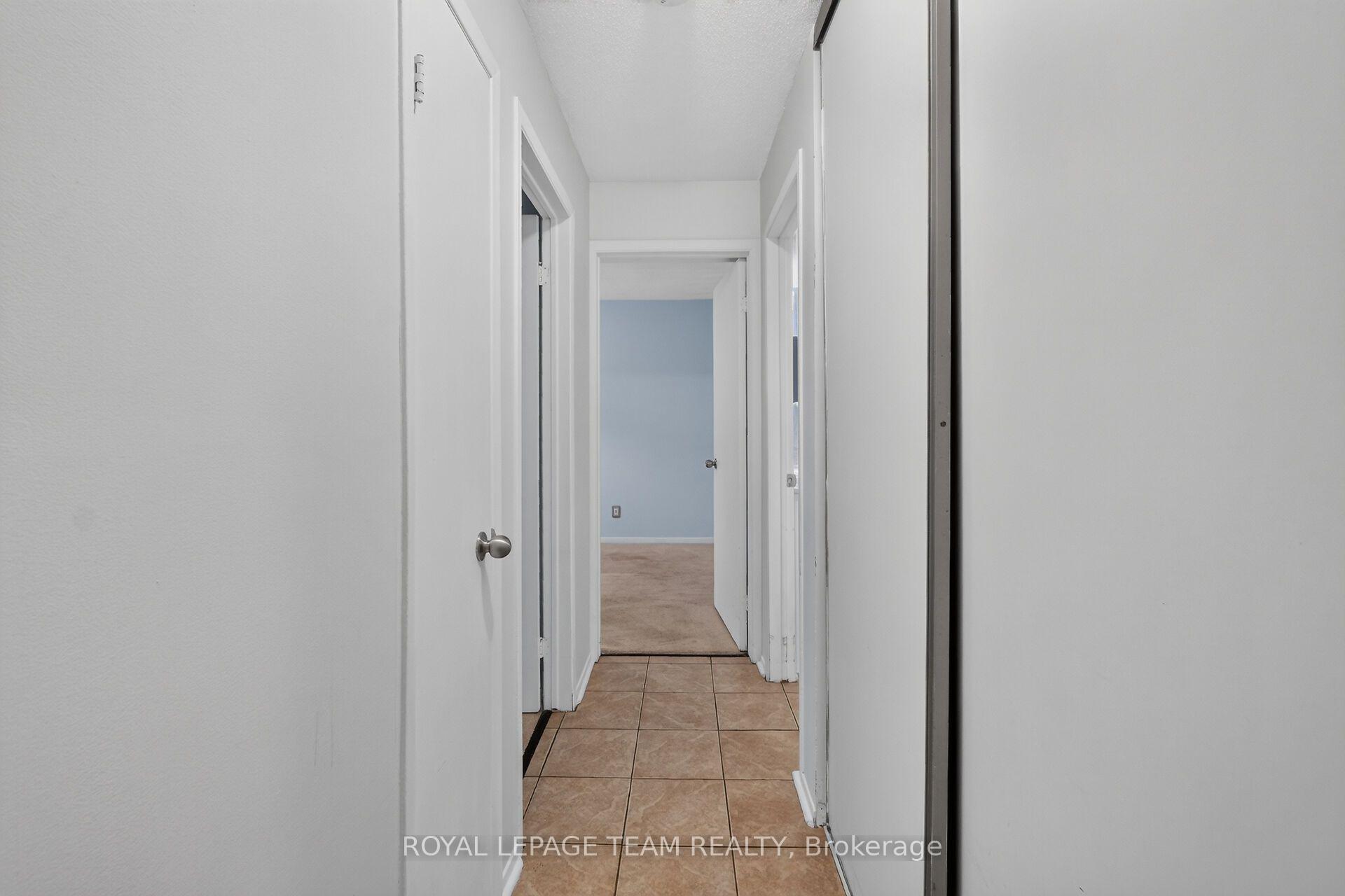 Photo 18 of Unit 214, 1099 Cadboro Road, Ottawa, Carson Grove — HOMEH