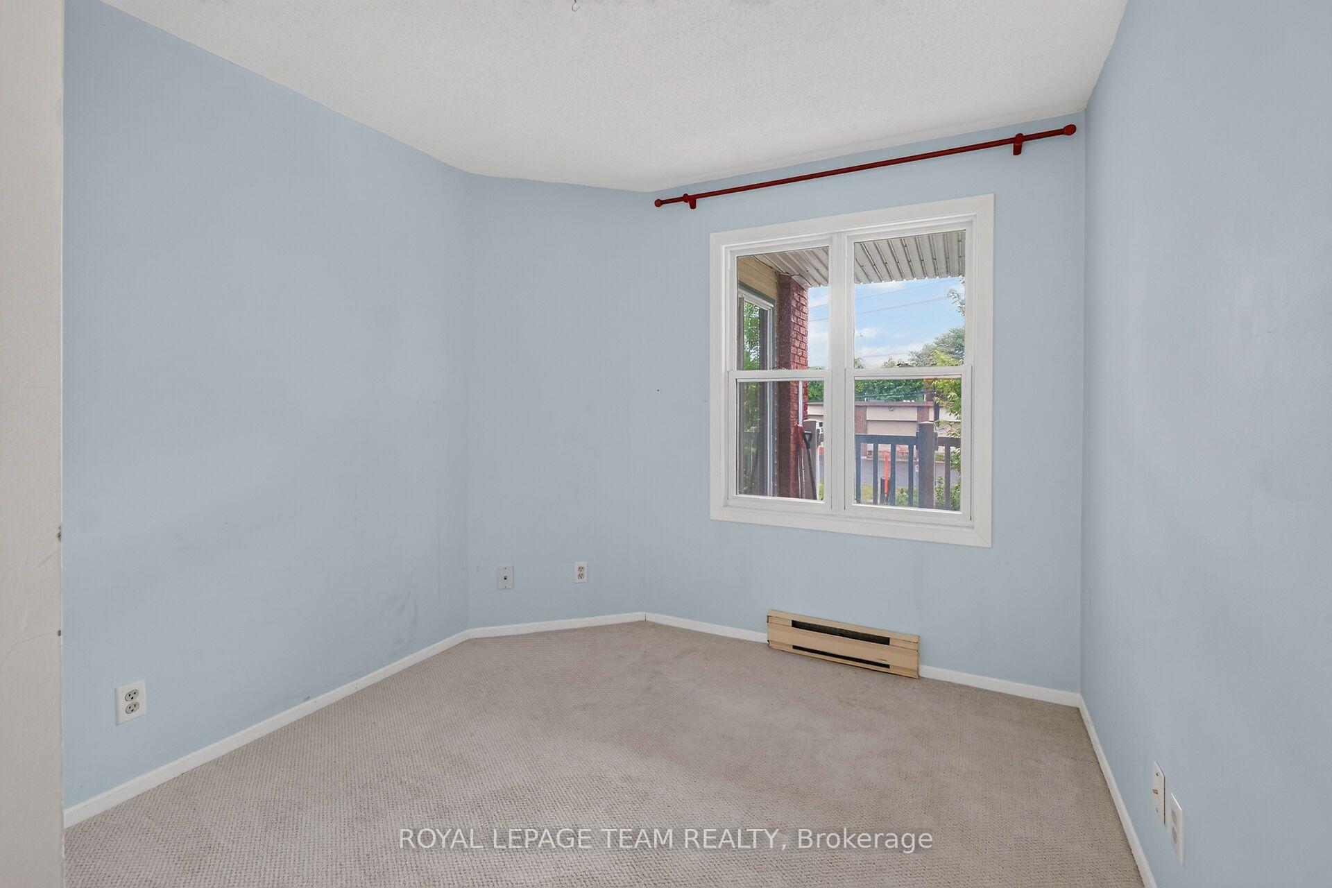 Photo 23 of Unit 214, 1099 Cadboro Road, Ottawa, Carson Grove — HOMEH